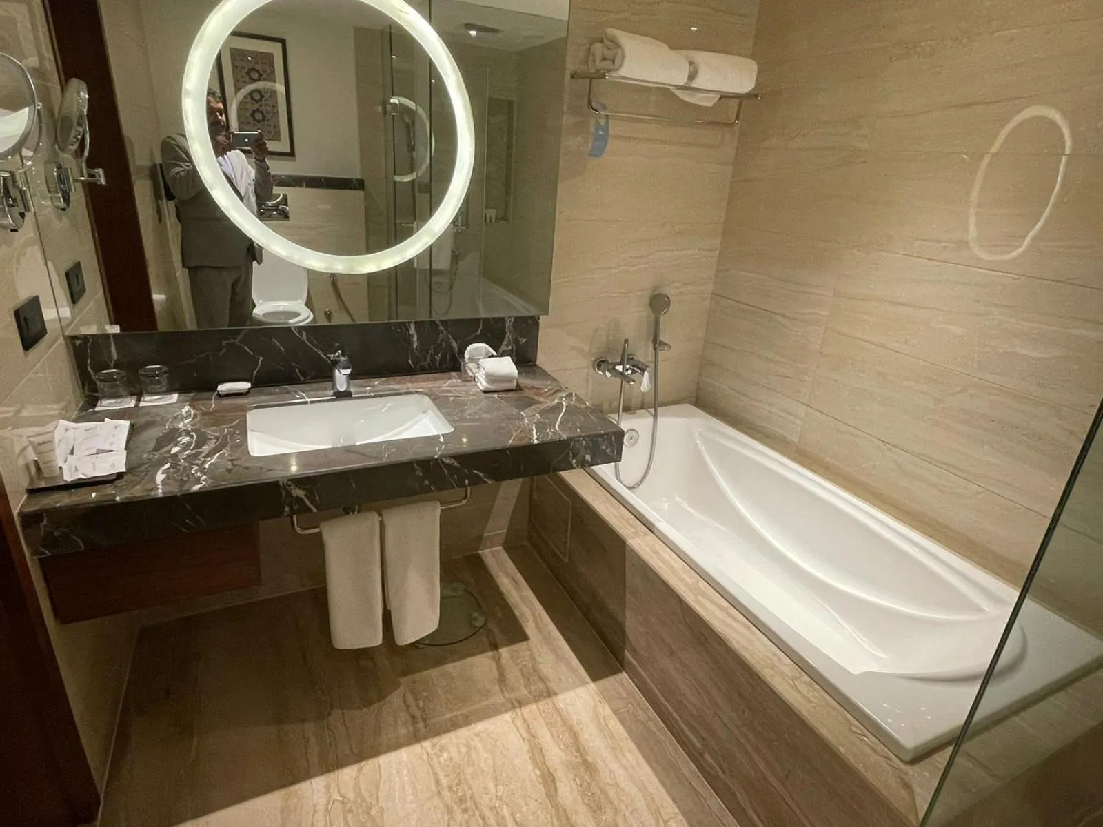 Toilet in Radisson Gwalior