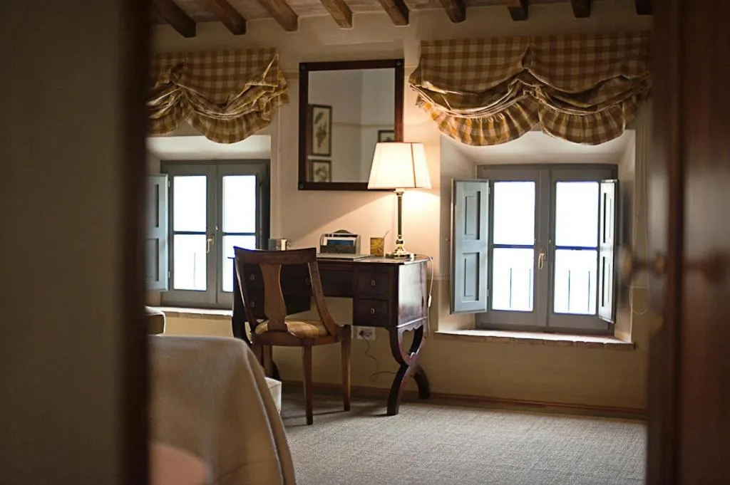 Decorative detail in La Locanda Di Cetona