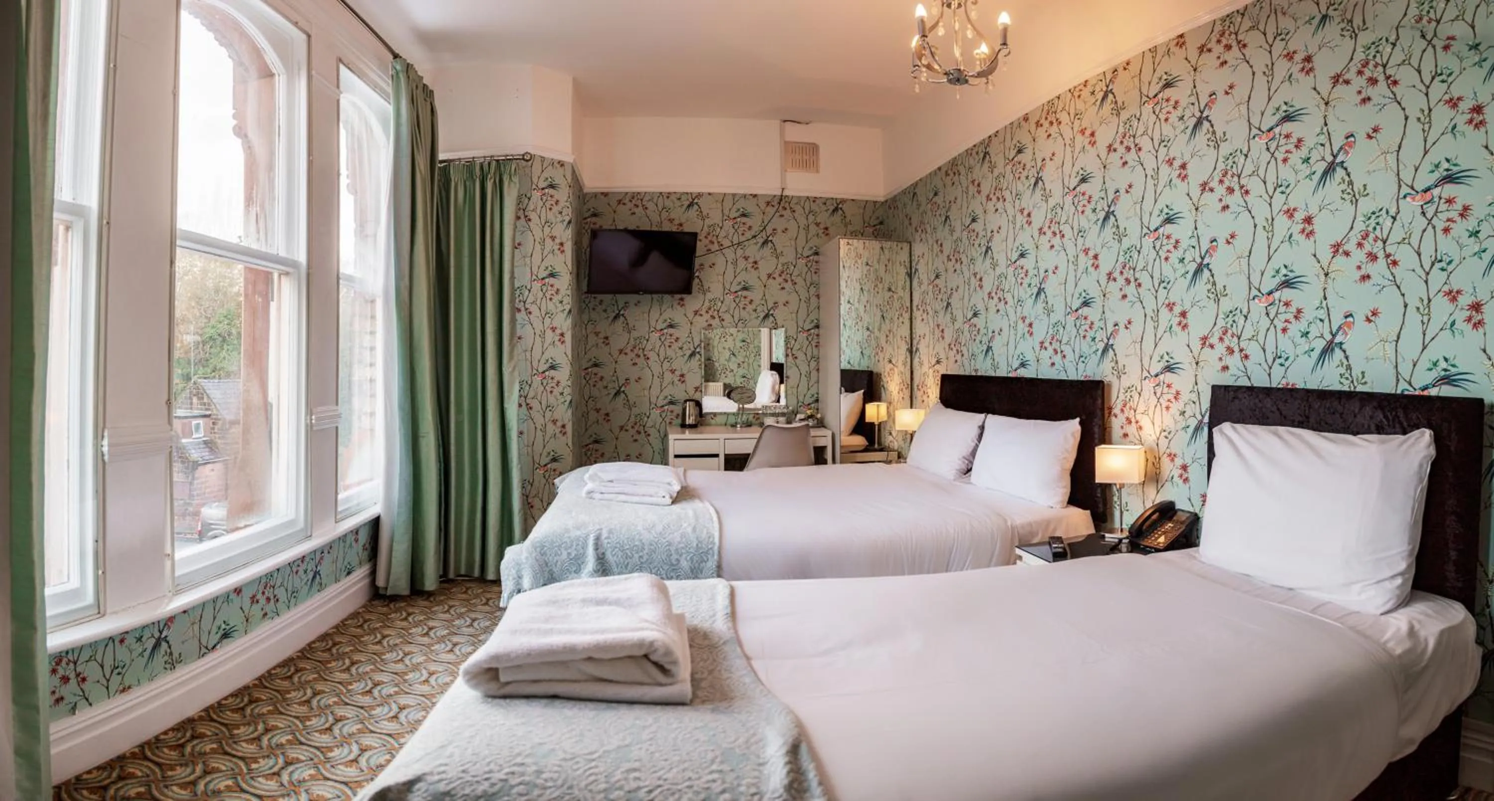 Bed in Sefton Park Hotel