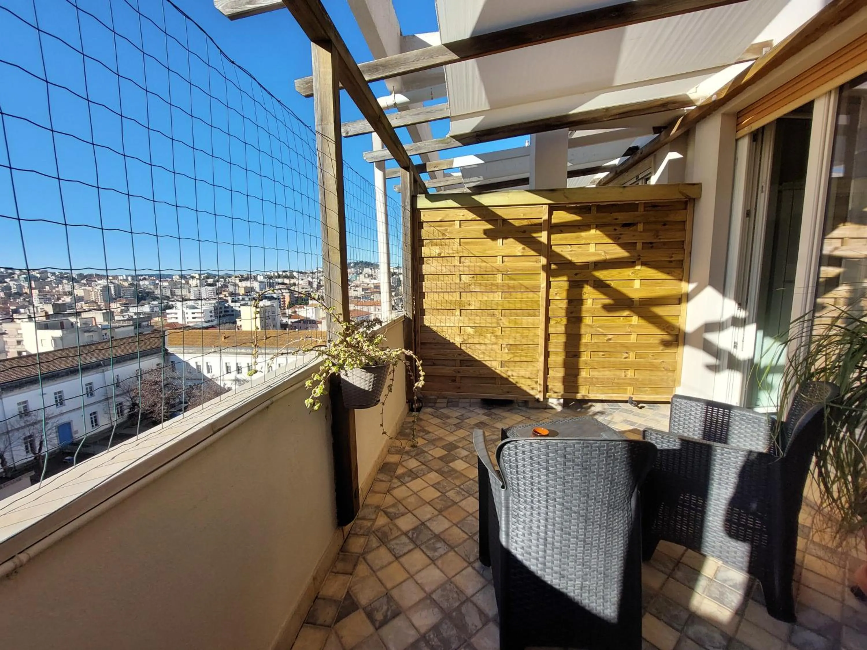 Patio in Nughe 'e' Oro Guesthouse