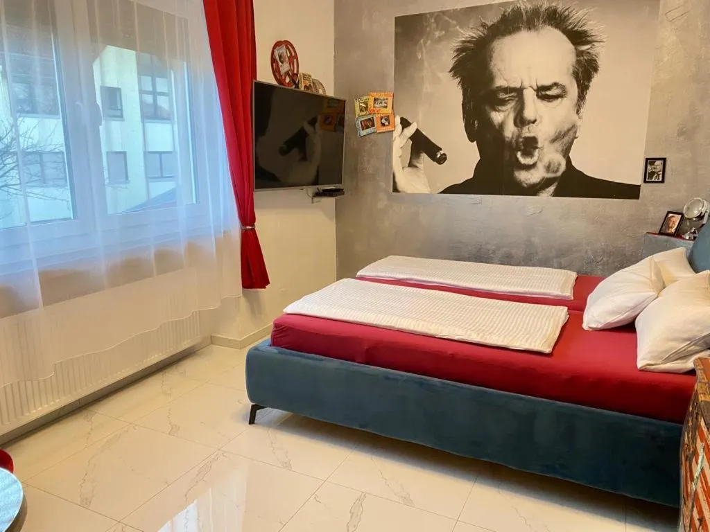 Bed in Hotel Karthäuser Hof