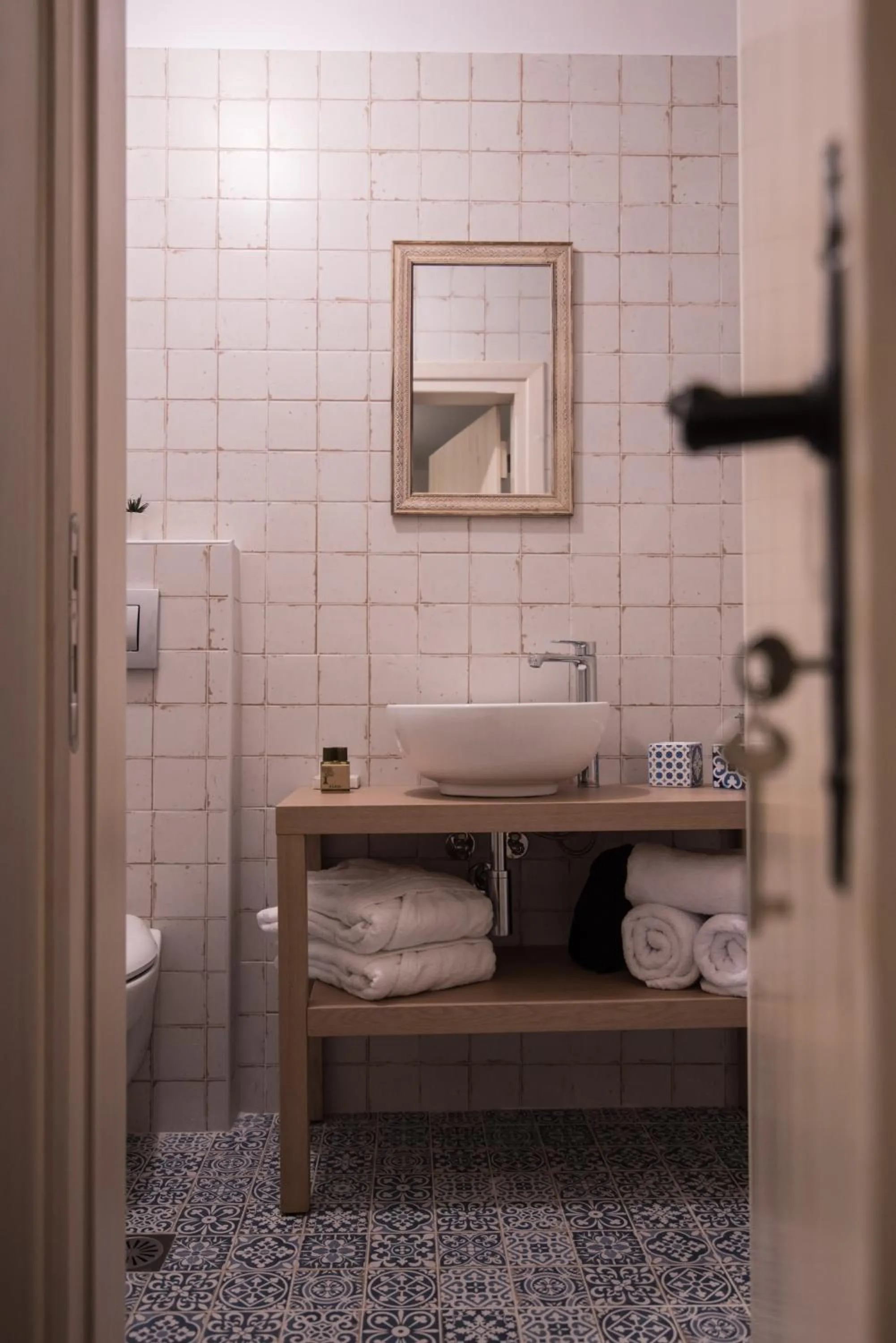 Toilet in Mythic Valley