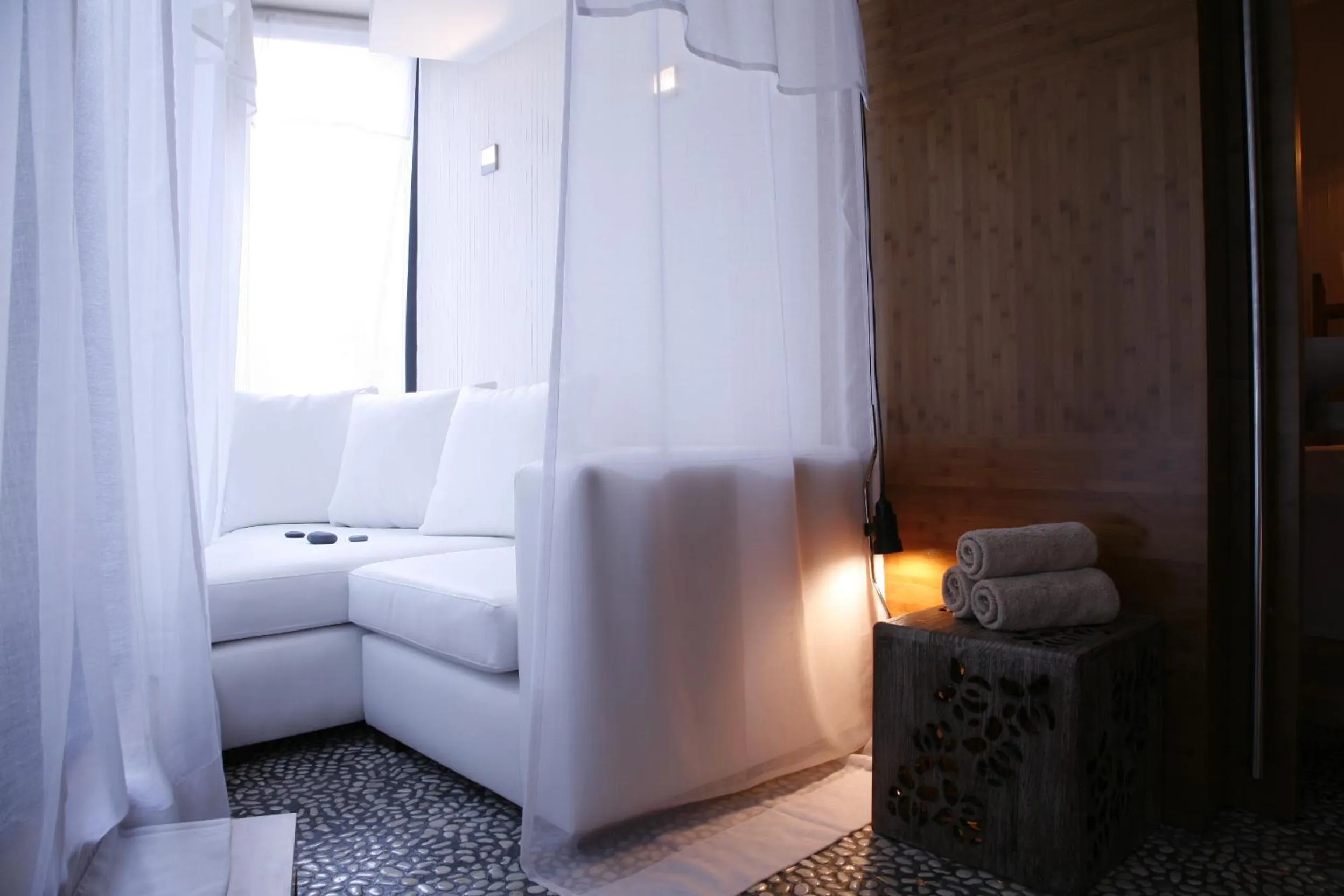 Spa and wellness centre/facilities, Bed in H10 Casanova