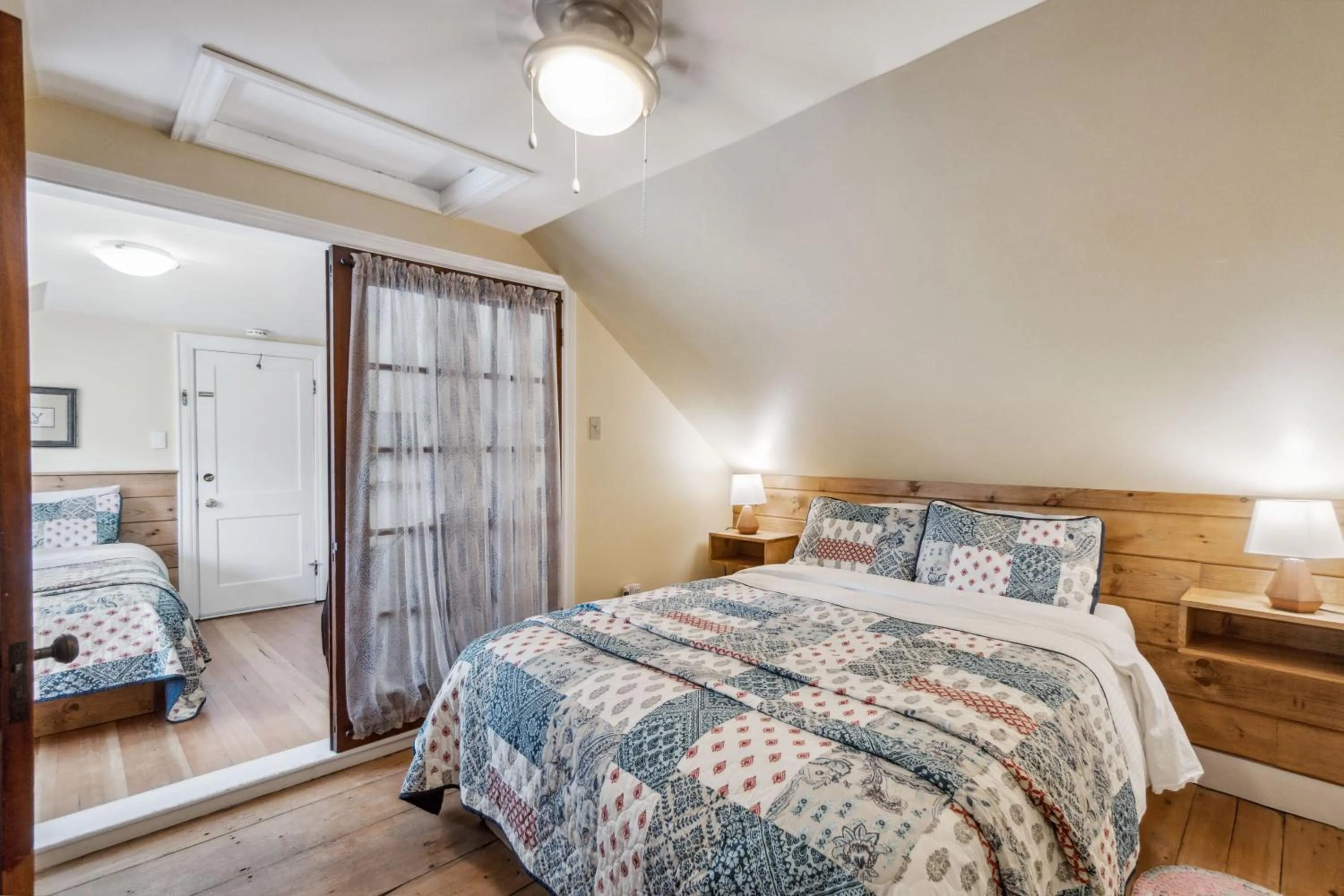 Bed in Farmhouse Inn B&B