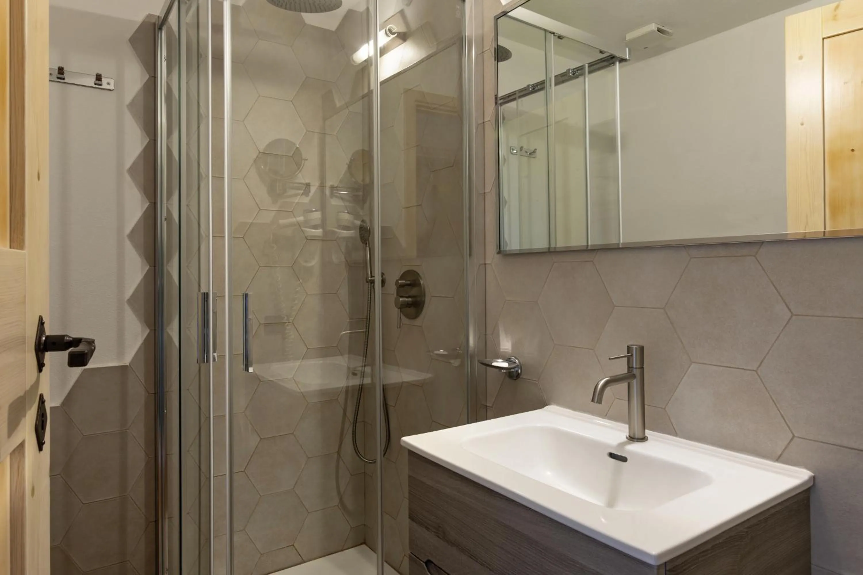 Bathroom in Janas Country Resort