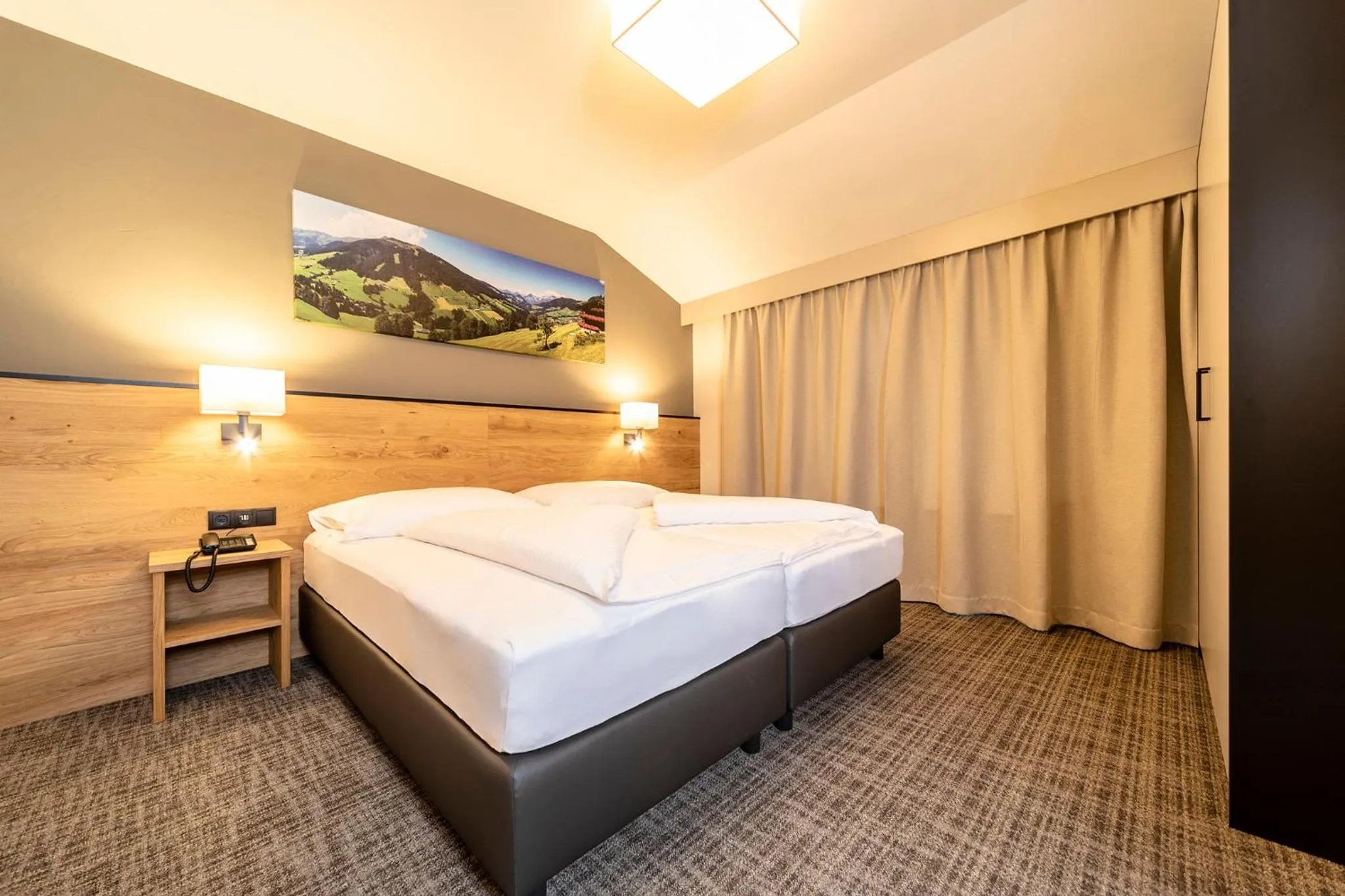 Photo of the whole room, Bed in Hotel Stockerwirt