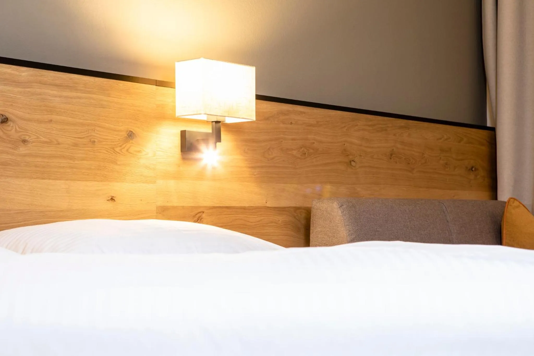 Bed in Hotel Stockerwirt