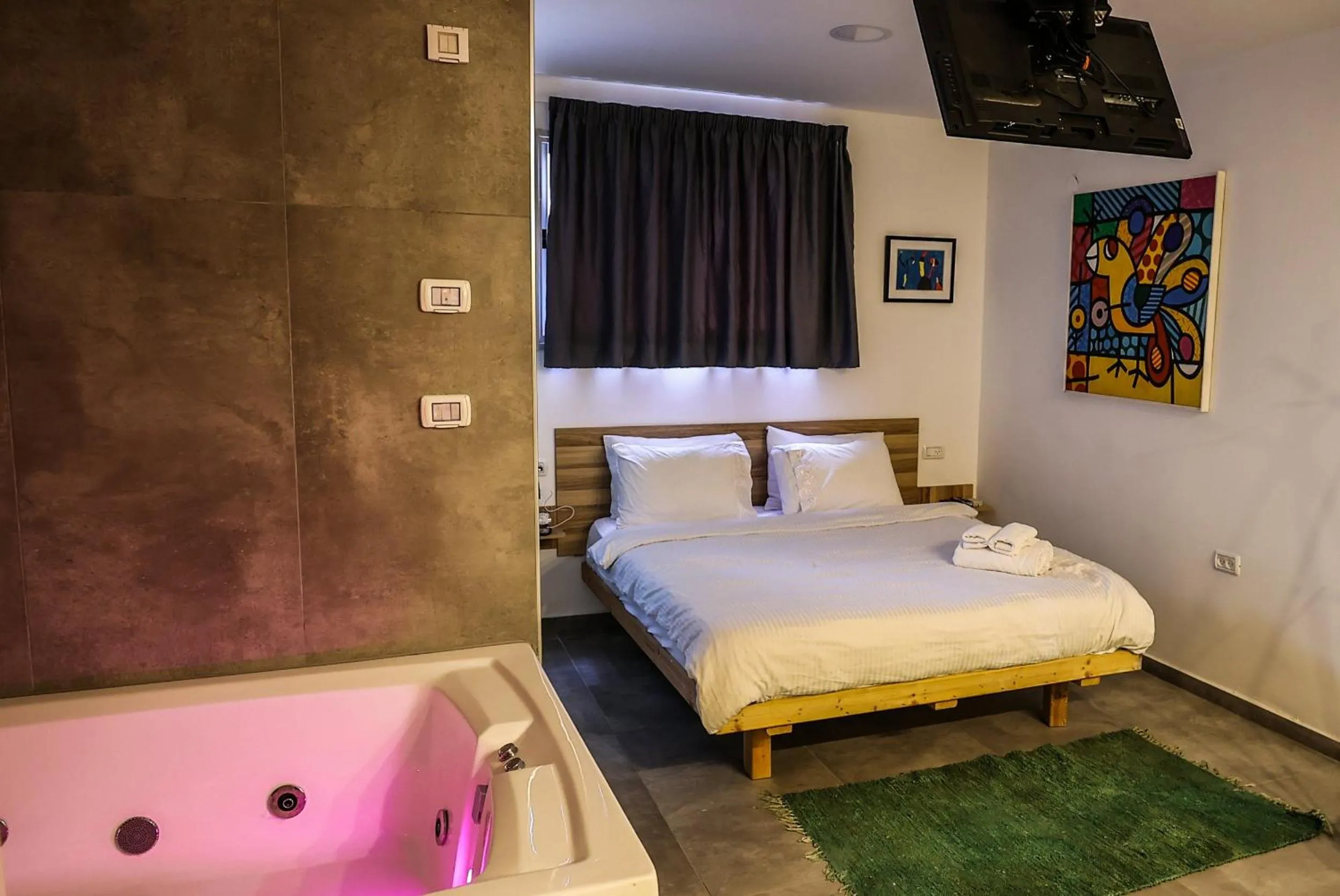 Bed in G38 Rental Apartment Building