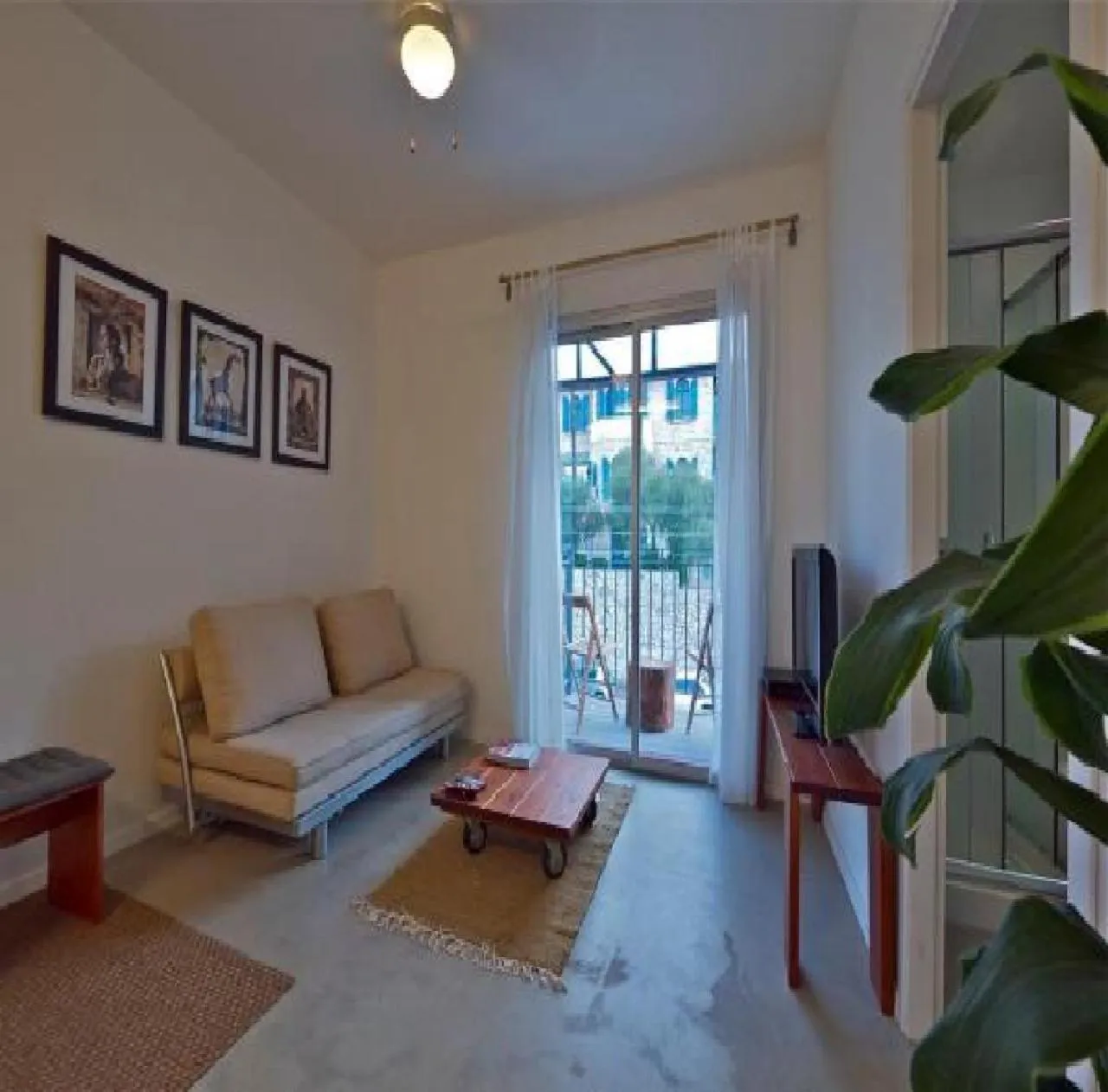 Seating area in G38 Rental Apartment Building
