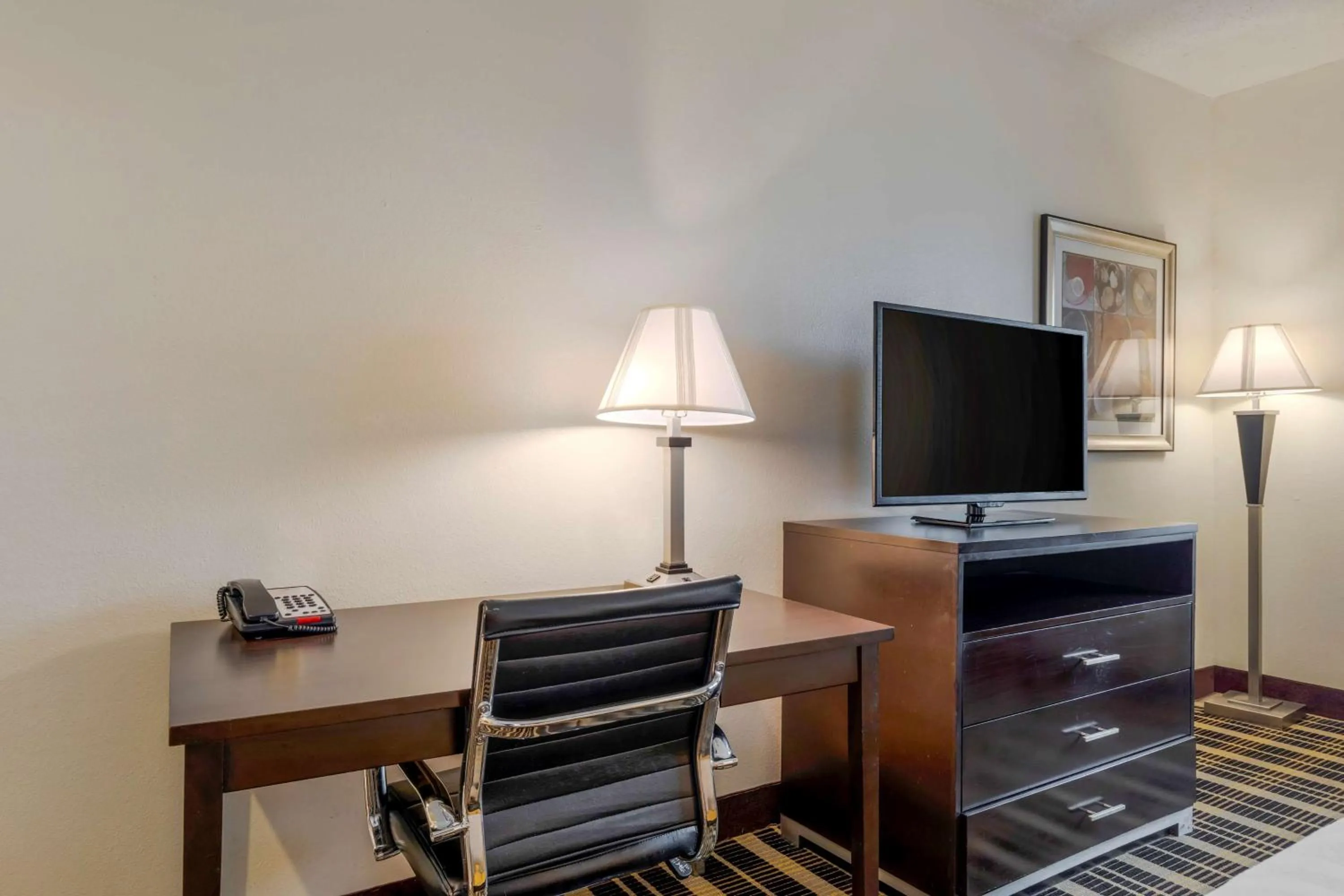 Bedroom in Best Western Plus Rockwall Inn & Suites