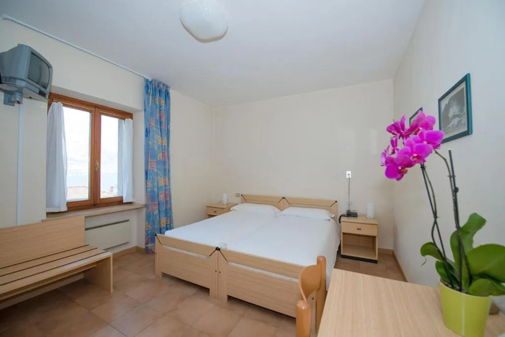 Day, Bed in Hotel San Carlo