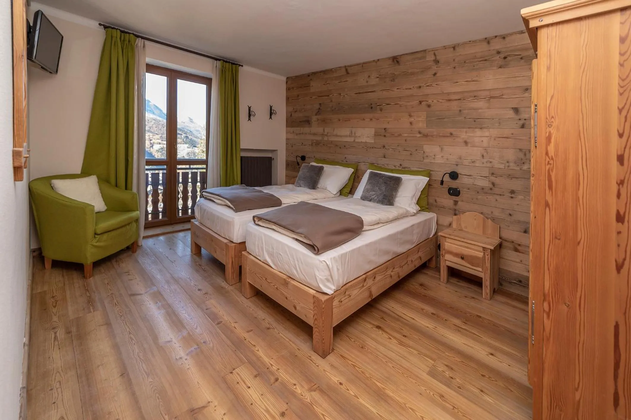 Bed in Hotel Stella Alpina