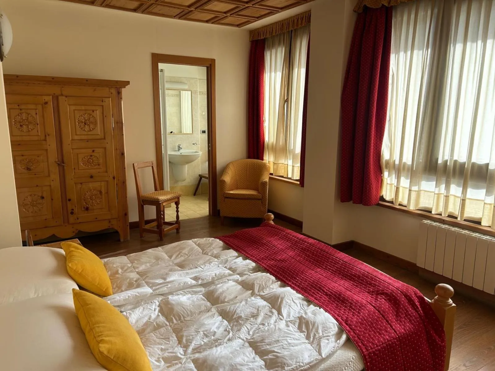 Bed in Hotel Stella Alpina