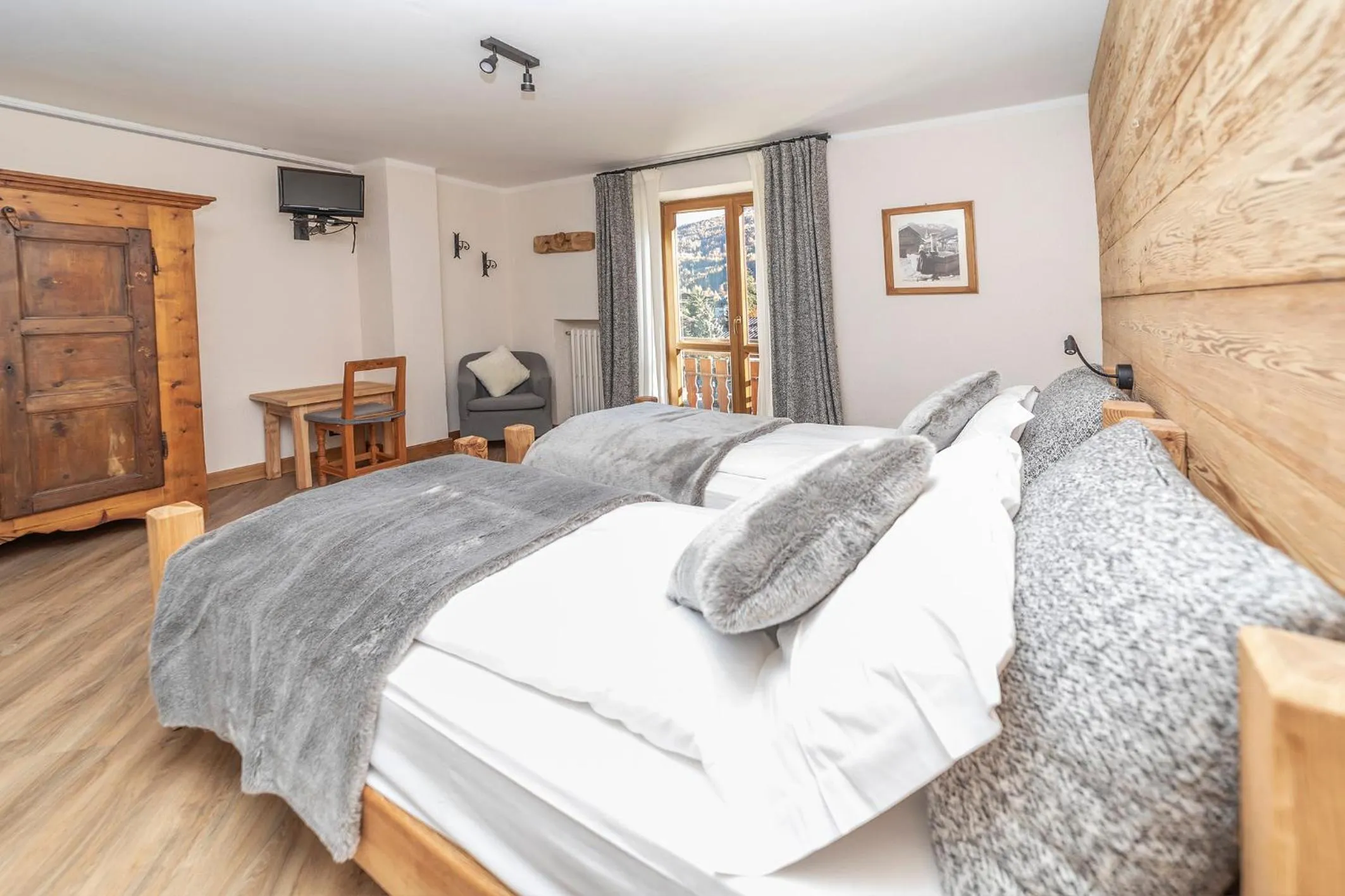 Bed in Hotel Stella Alpina