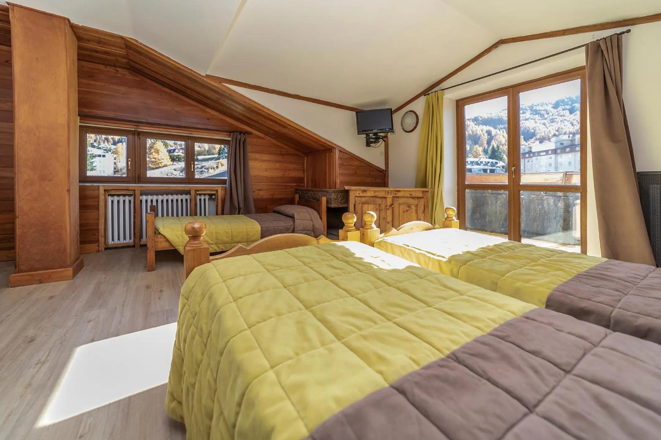 Bed in Hotel Stella Alpina