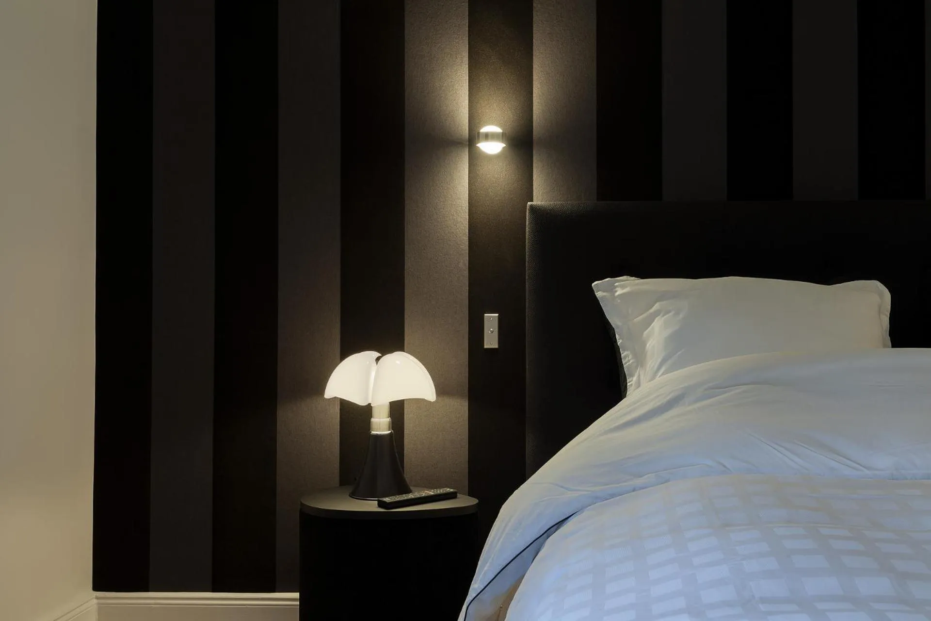 Bed in Villa Camoufle