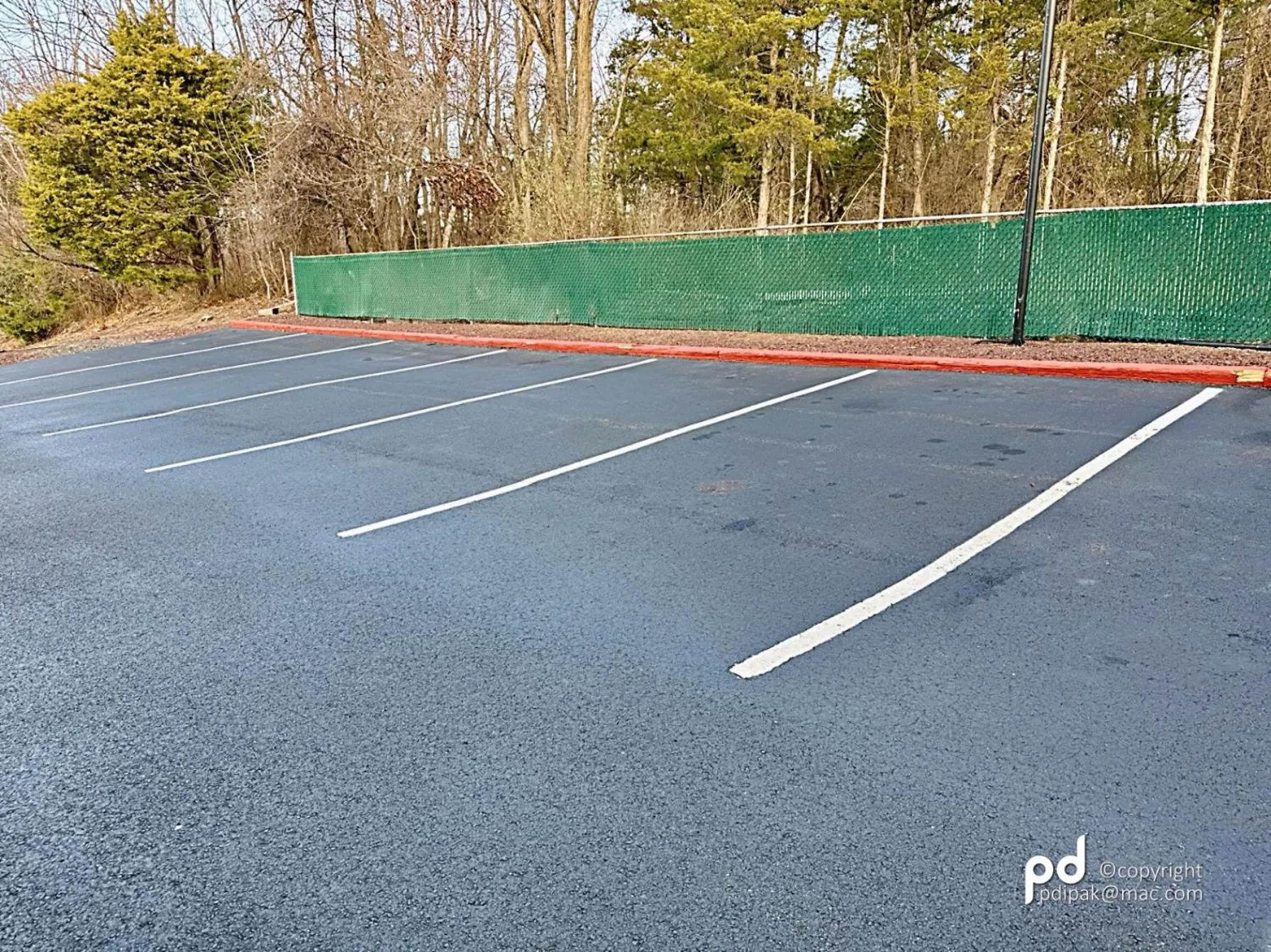 Parking in Travel Inn & Suites Flemington