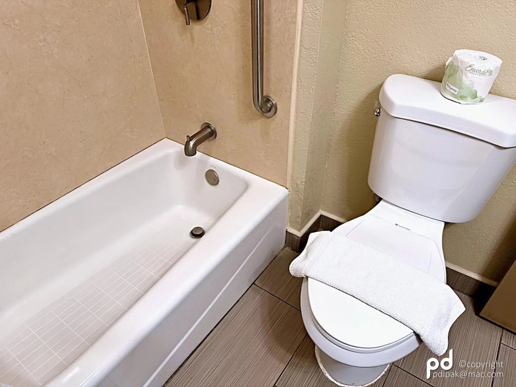 Bathroom in Travel Inn & Suites Flemington