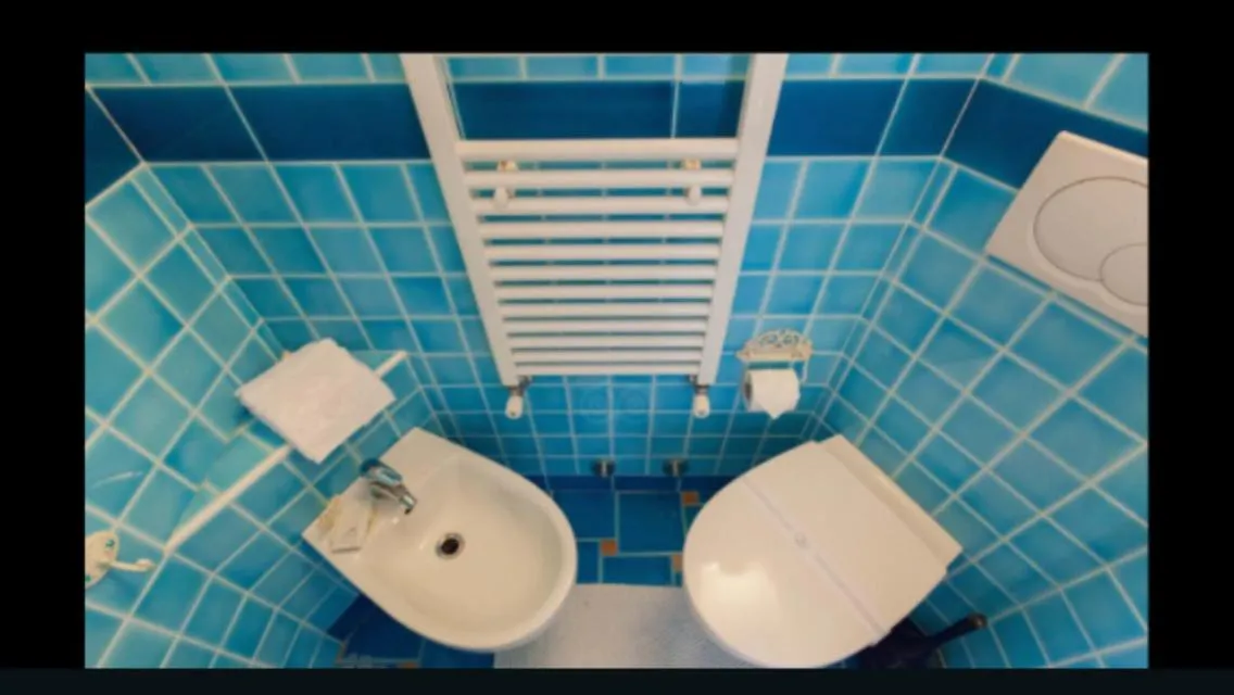 Toilet in B&B Piccolo Paradiso