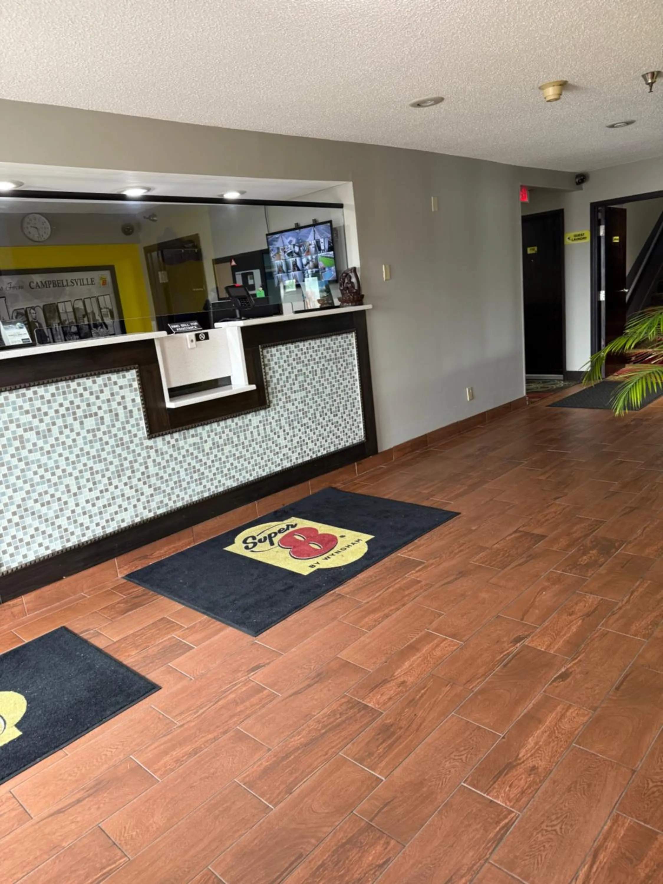 Super 8 by Wyndham Campbellsville KY