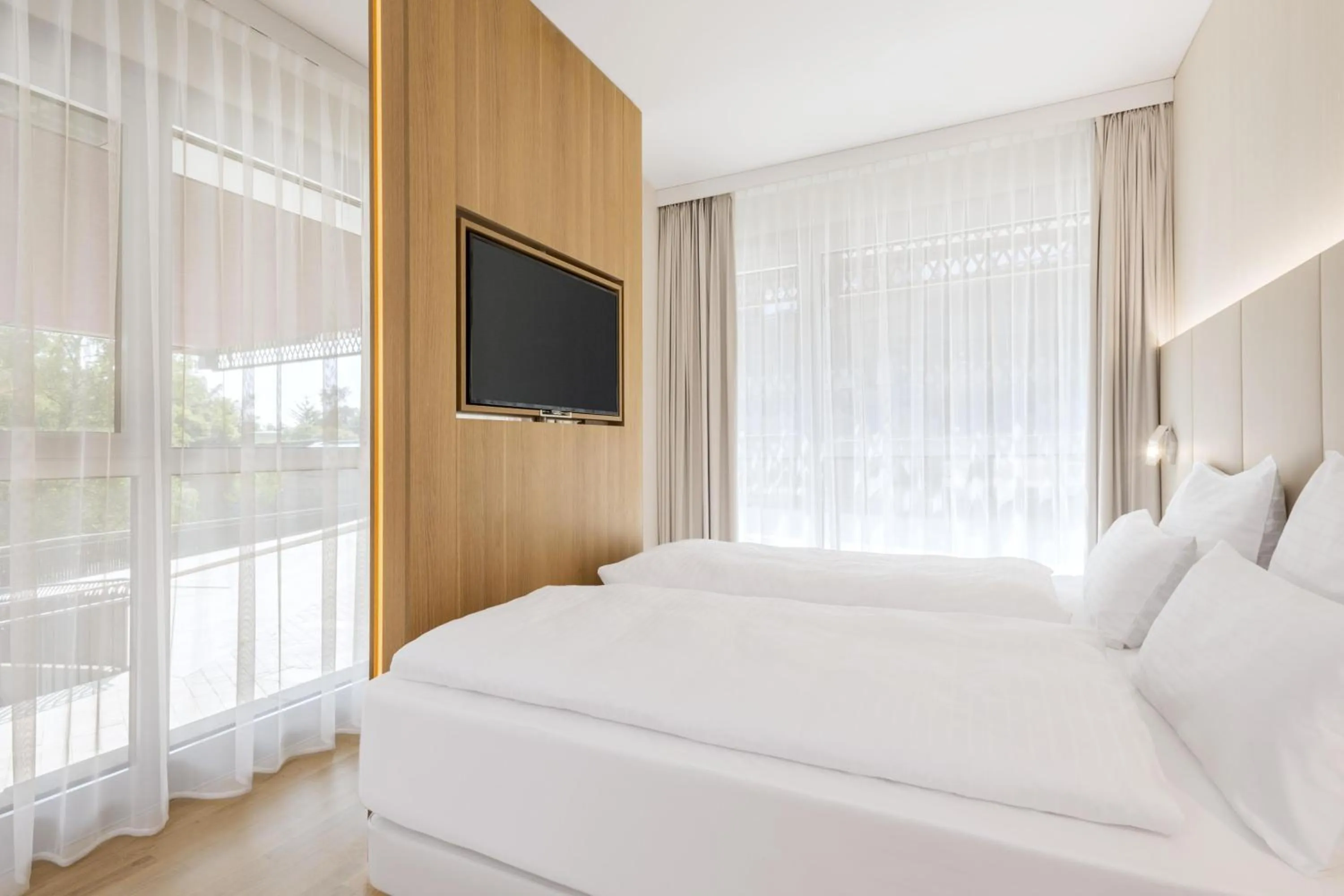 Bedroom, Bed in NH Graz City