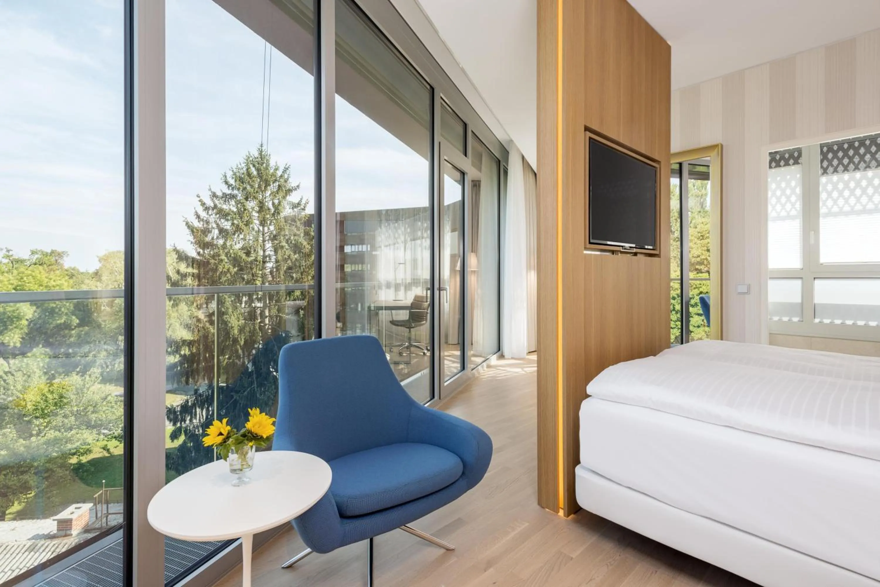 Bedroom, Bed in NH Graz City