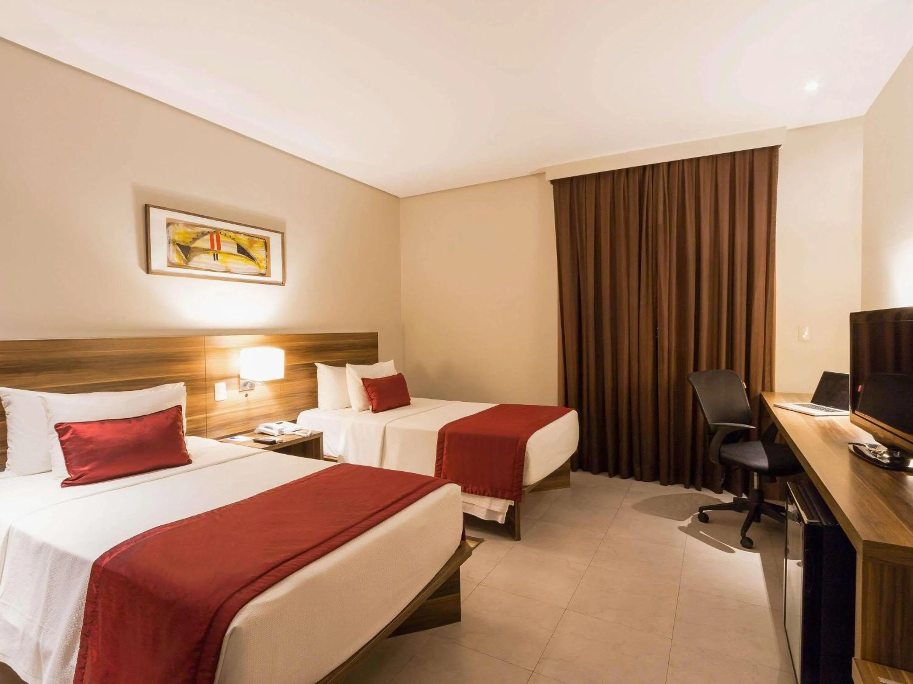 Bedroom, Bed in Mercure Belem Boulevard