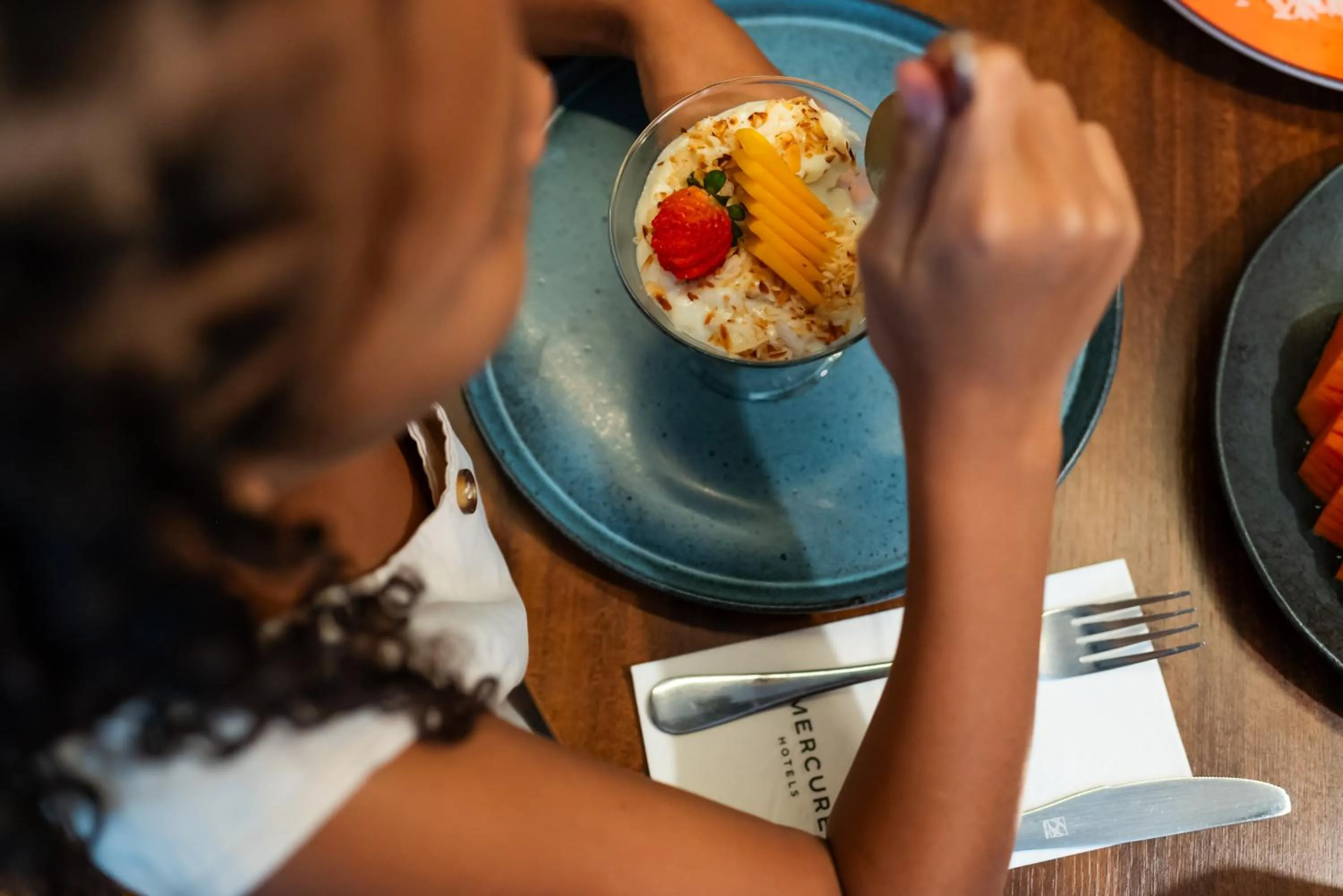 Restaurant/places to eat in Mercure Belem Boulevard