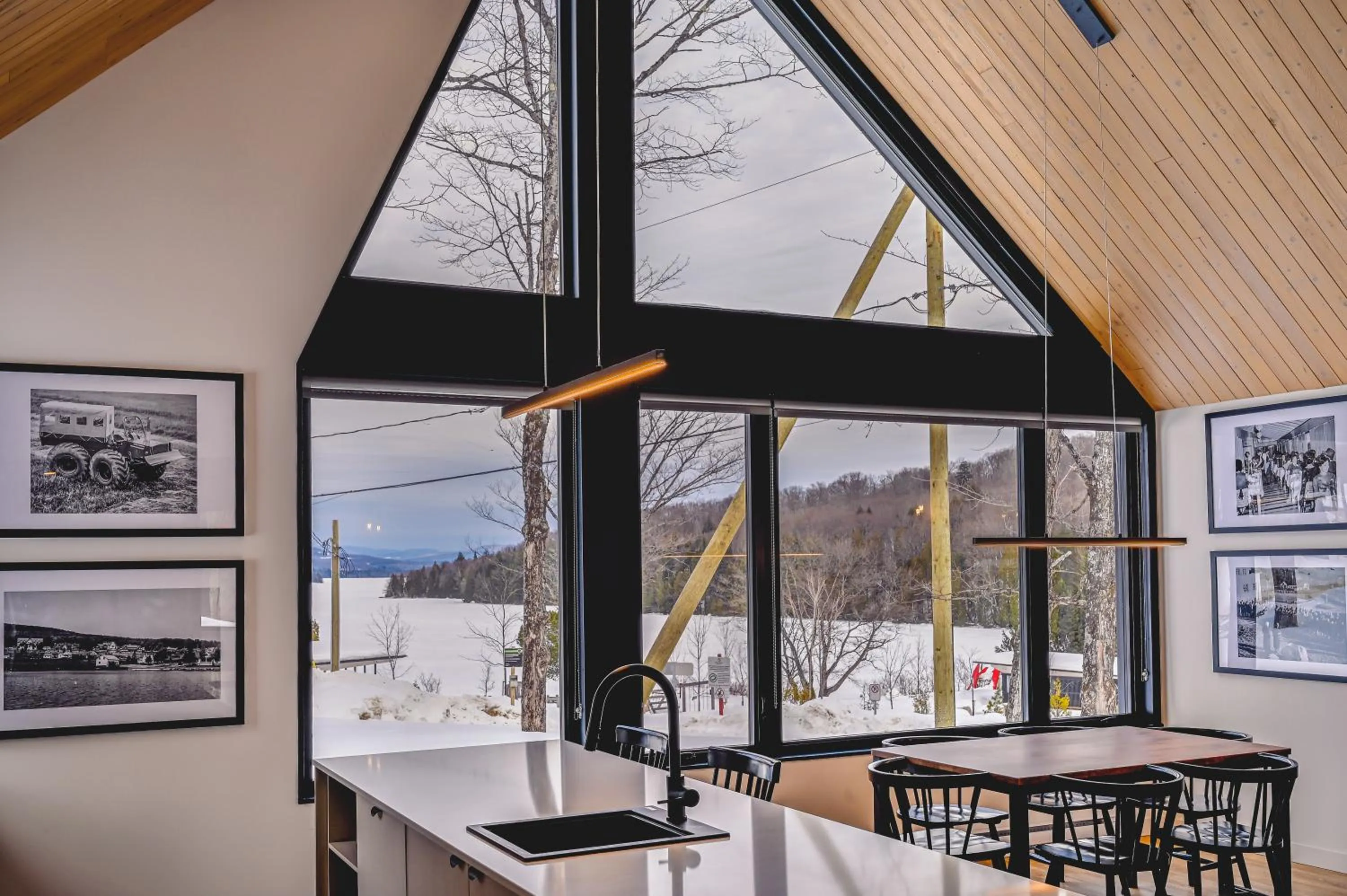 Living room in Station Touristique Duchesnay - Sepaq