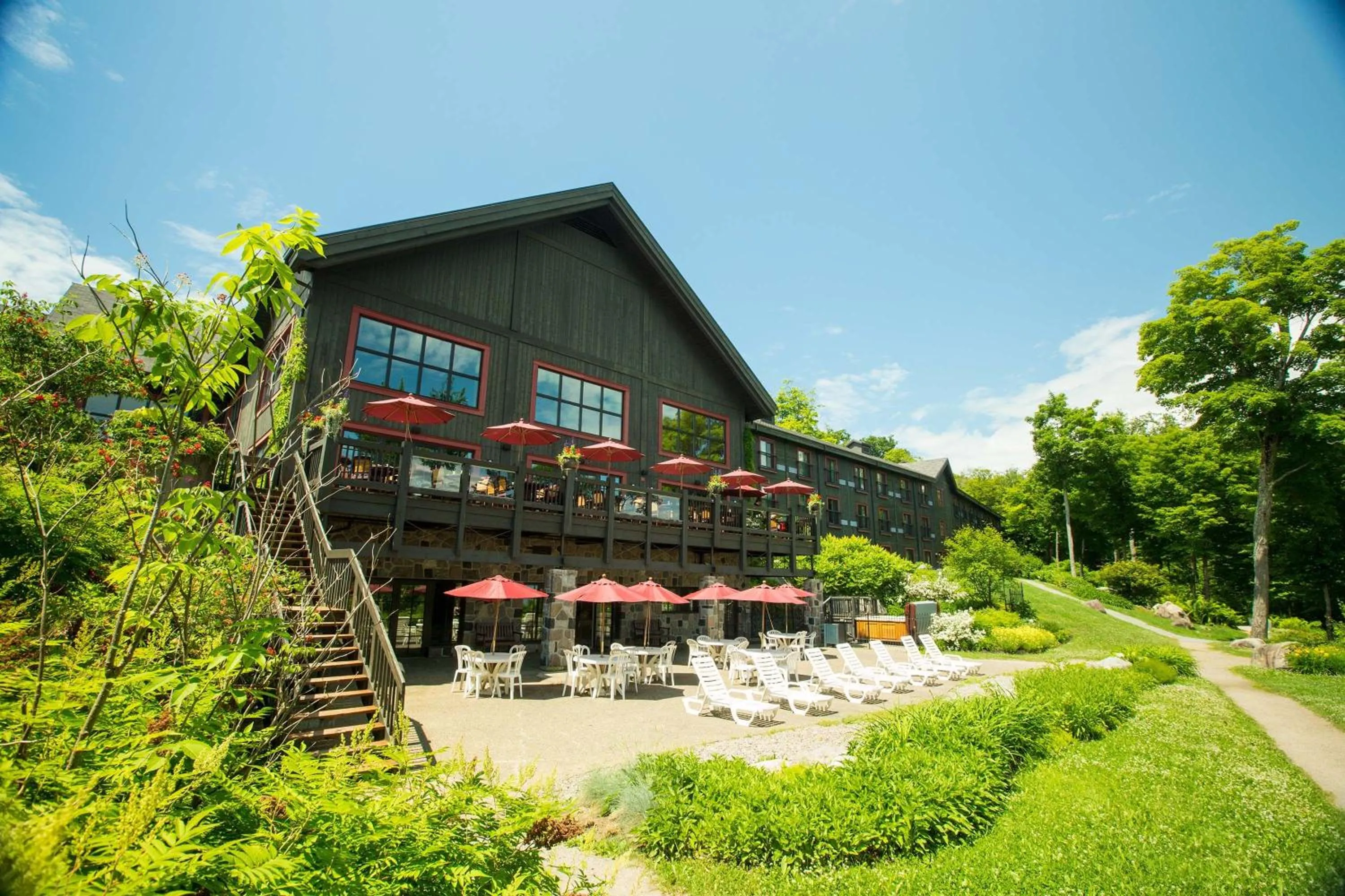 Patio in Station Touristique Duchesnay - Sepaq