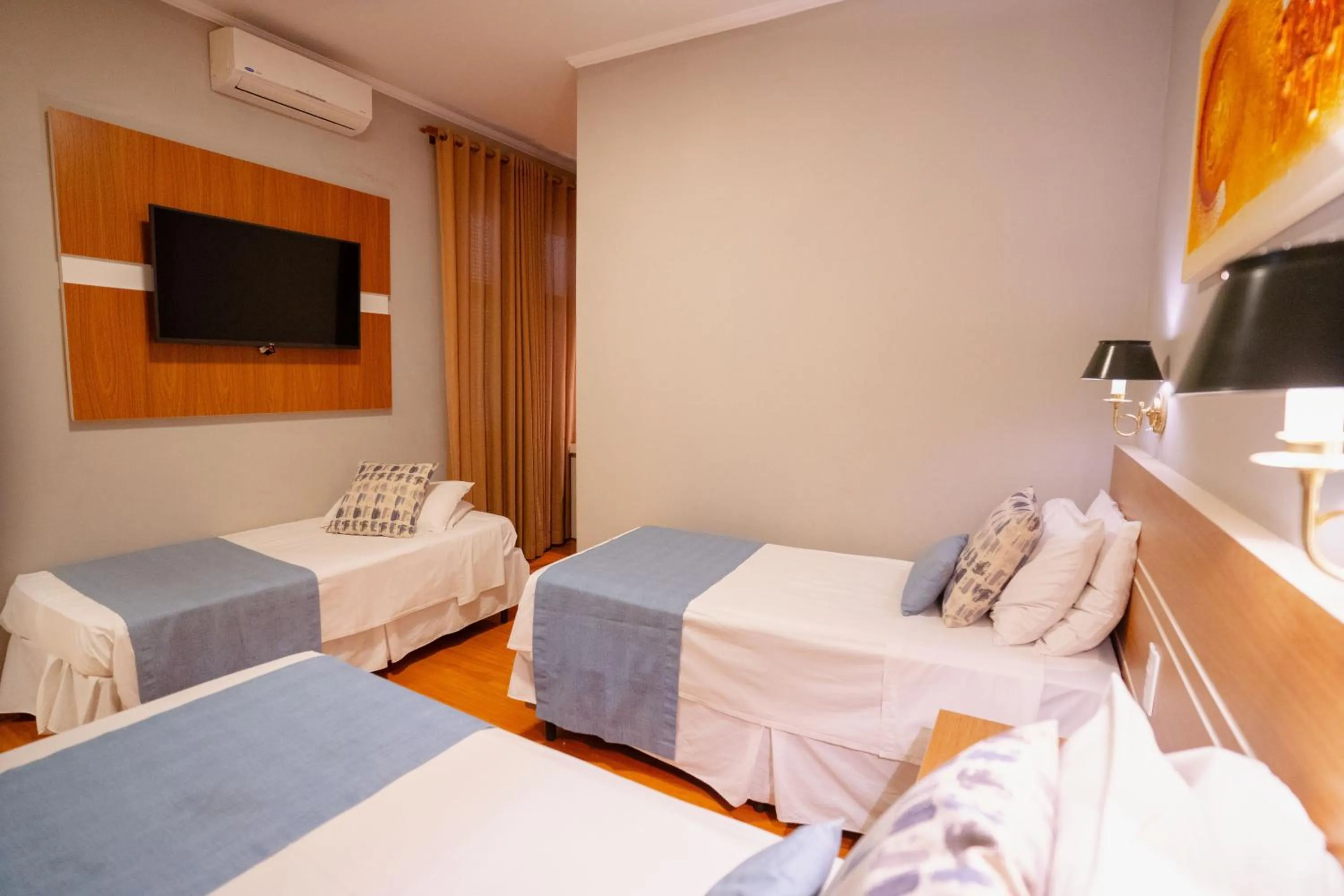 Bedroom, Bed in Hotel Minas Gerais