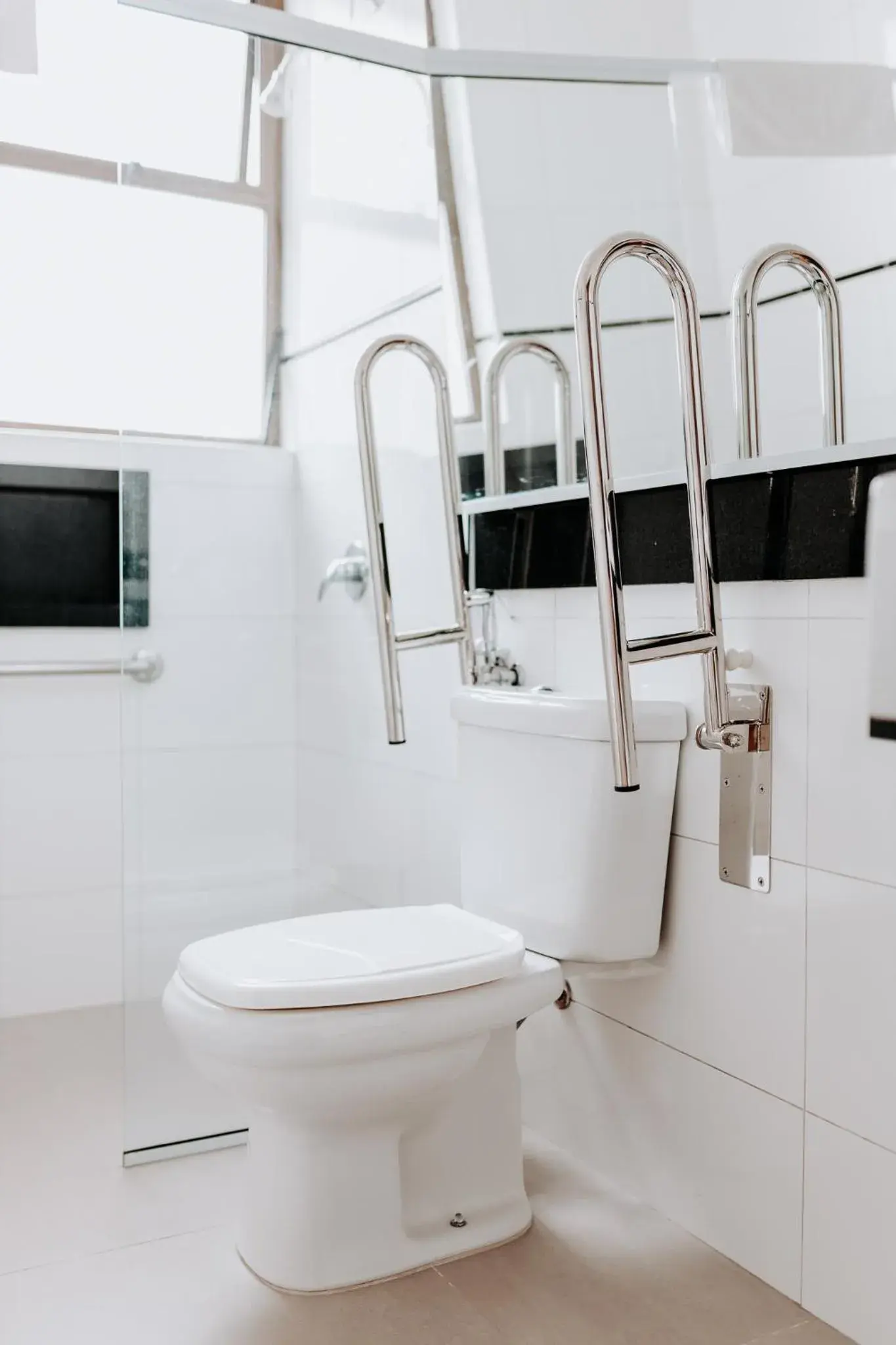 Twin Room - Disability Access in Hotel Minas Gerais Twin Room - Disability Access in Hotel Minas Gerais