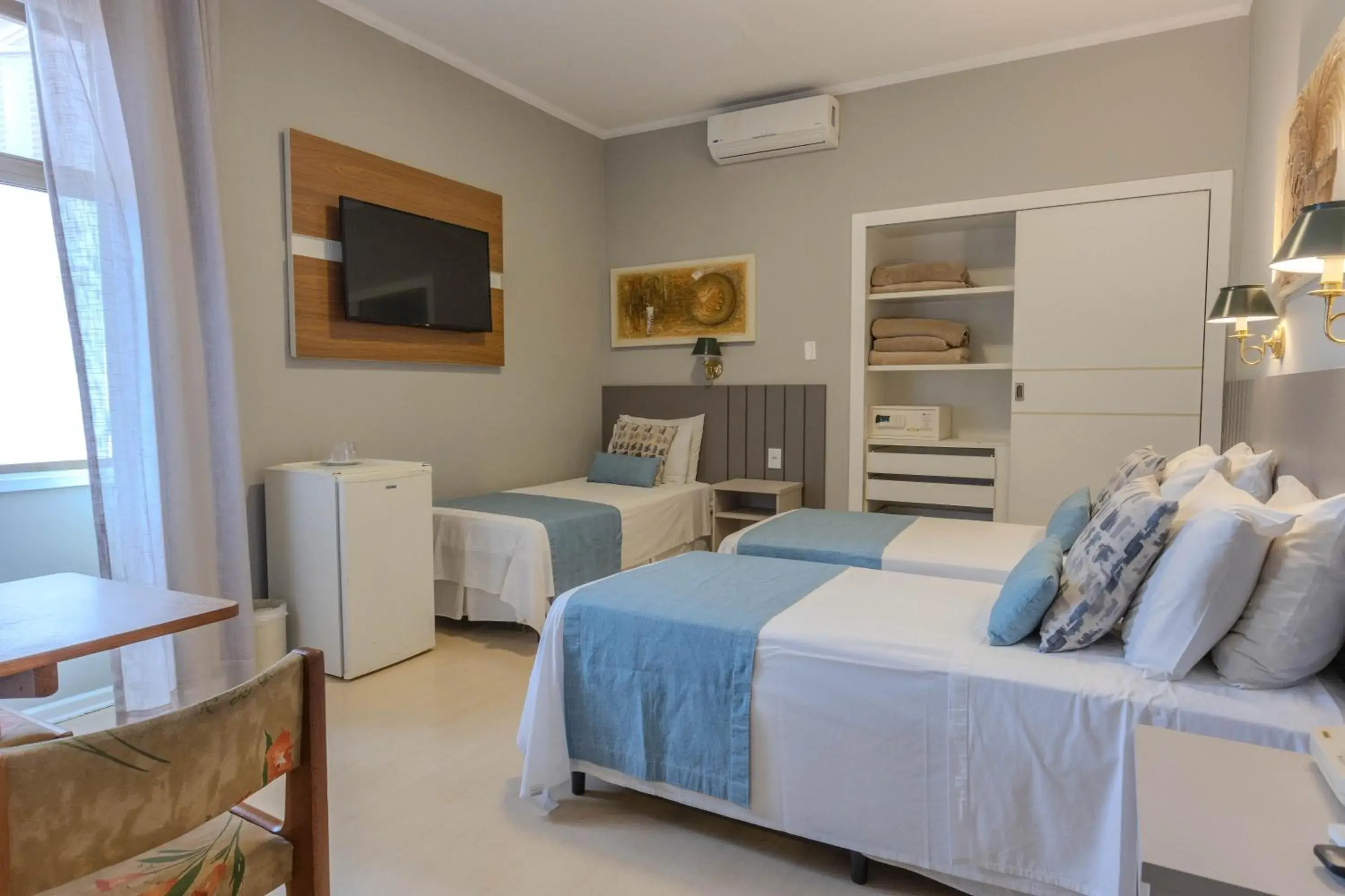 Deluxe Triple Room in Hotel Minas Gerais Deluxe Triple Room in Hotel Minas Gerais