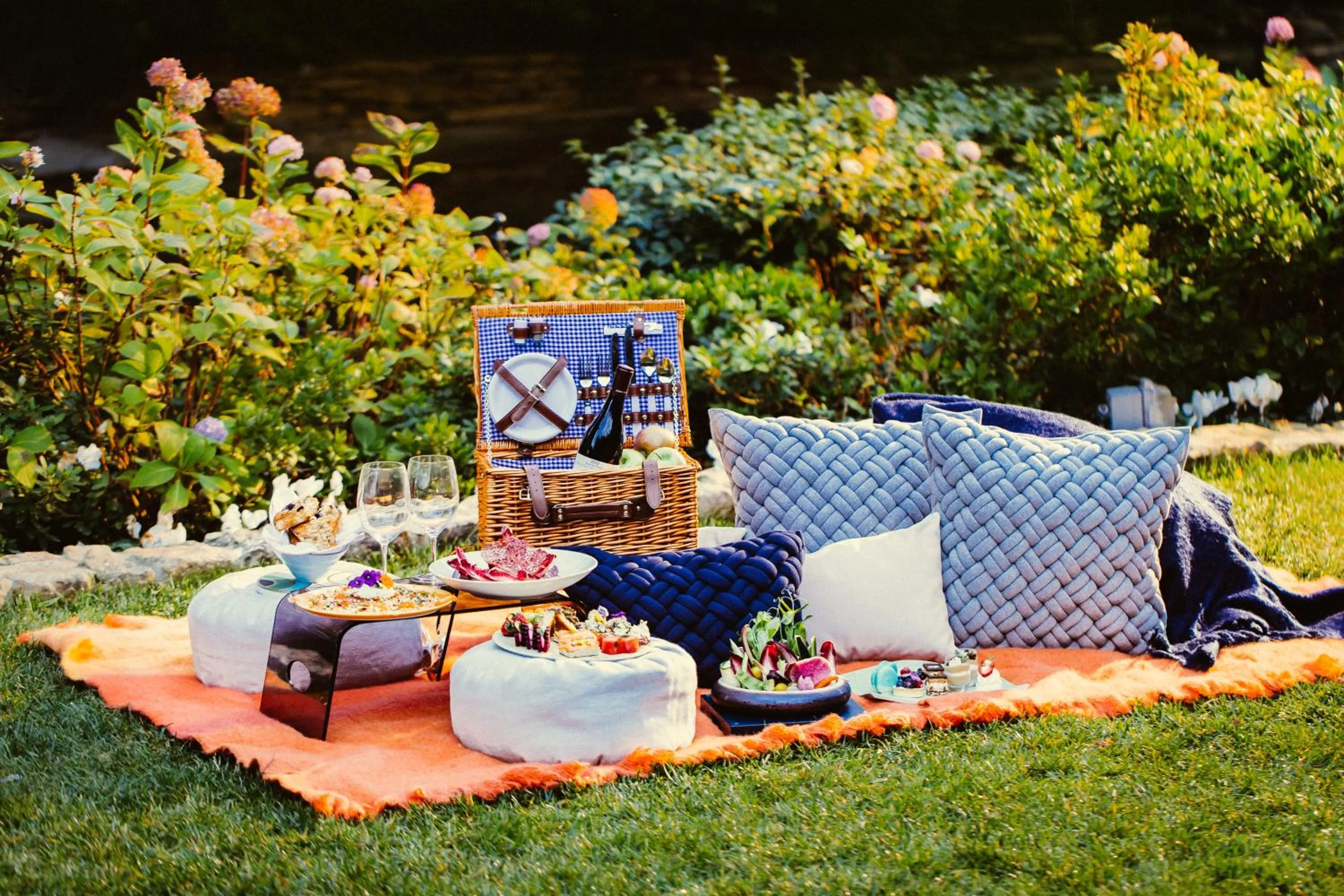 Food and drinks in Hotel Bel-Air - Dorchester Collection