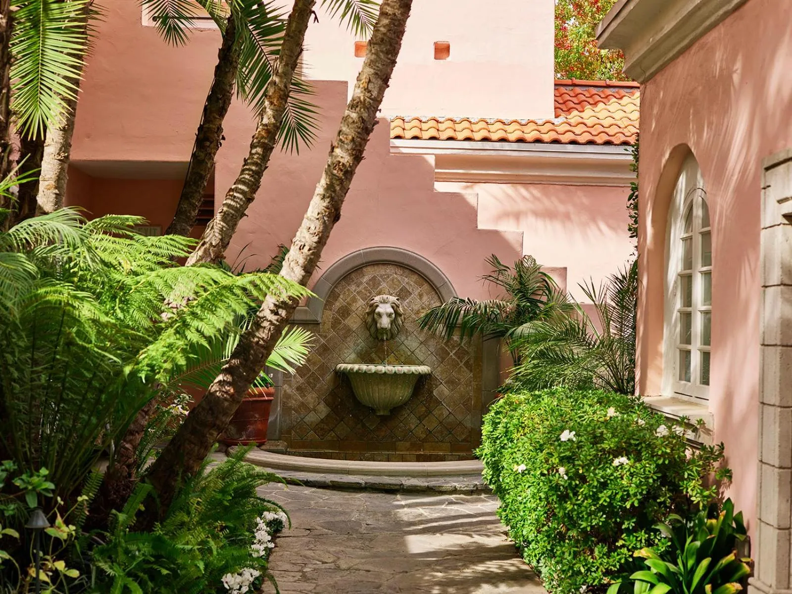 Garden in Hotel Bel-Air - Dorchester Collection