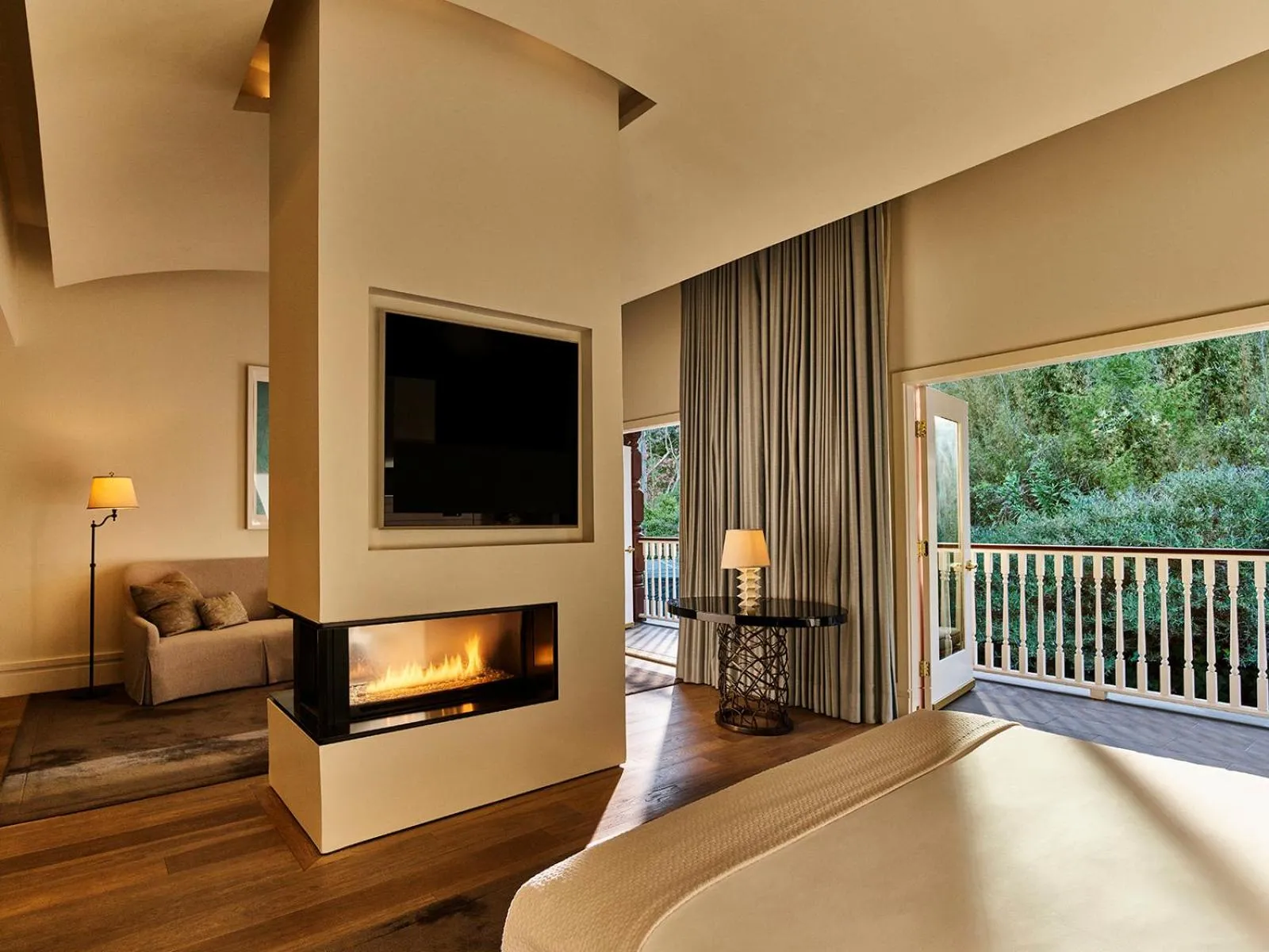 Photo of the whole room in Hotel Bel-Air - Dorchester Collection