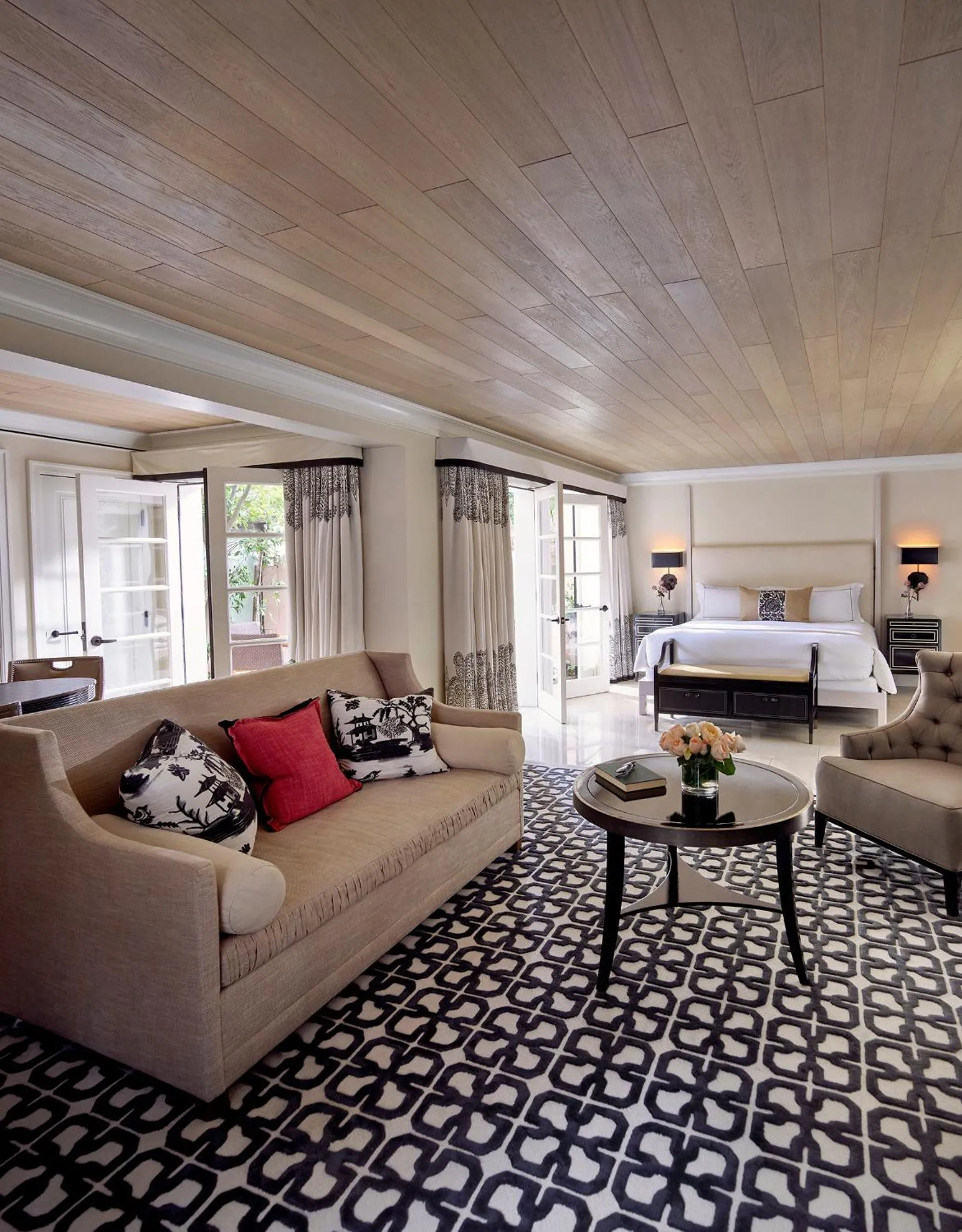 Photo of the whole room, Bed in Hotel Bel-Air - Dorchester Collection