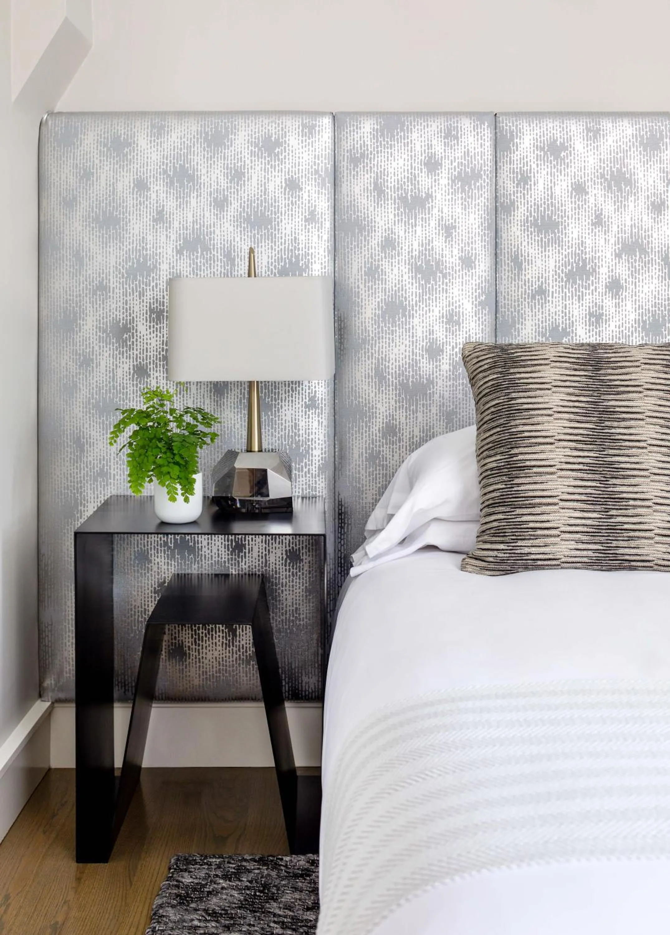 Bedroom, Bed in The Richard, The Edgartown Collection