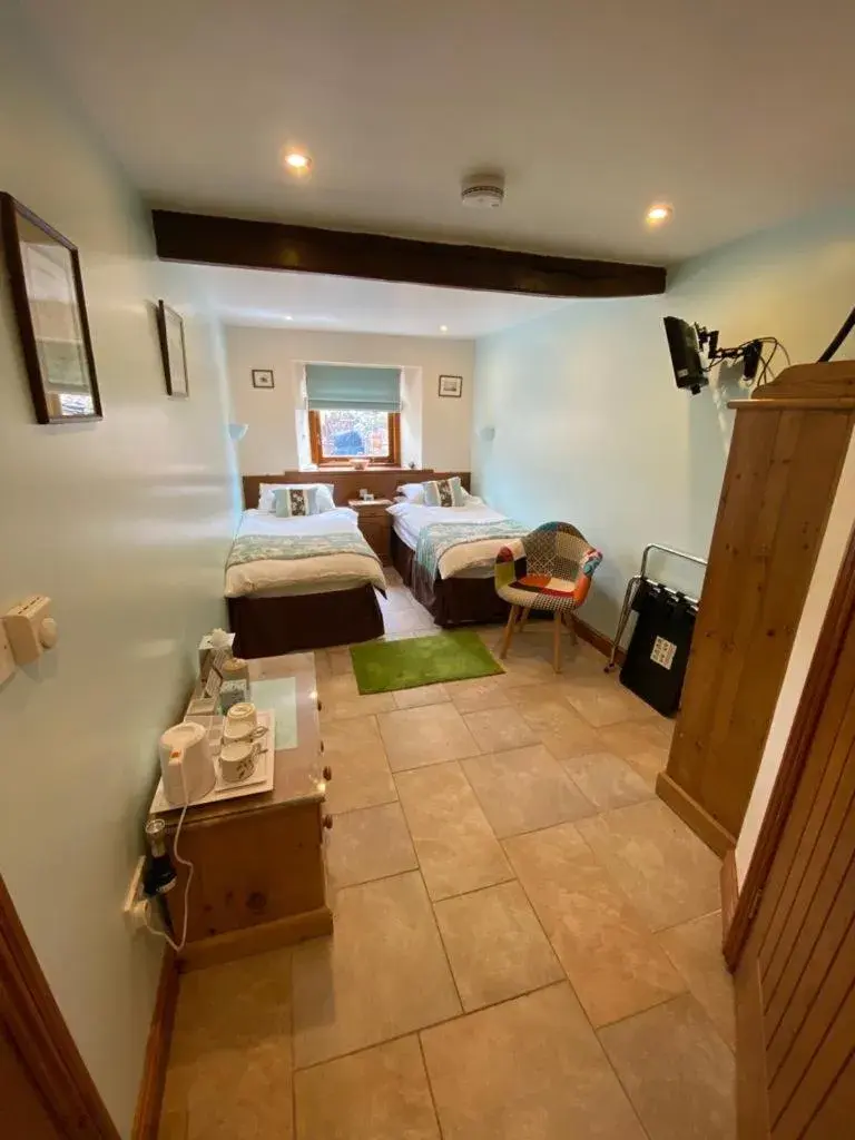 Deluxe Twin Room in Broad Croft House Deluxe Twin Room in Broad Croft House