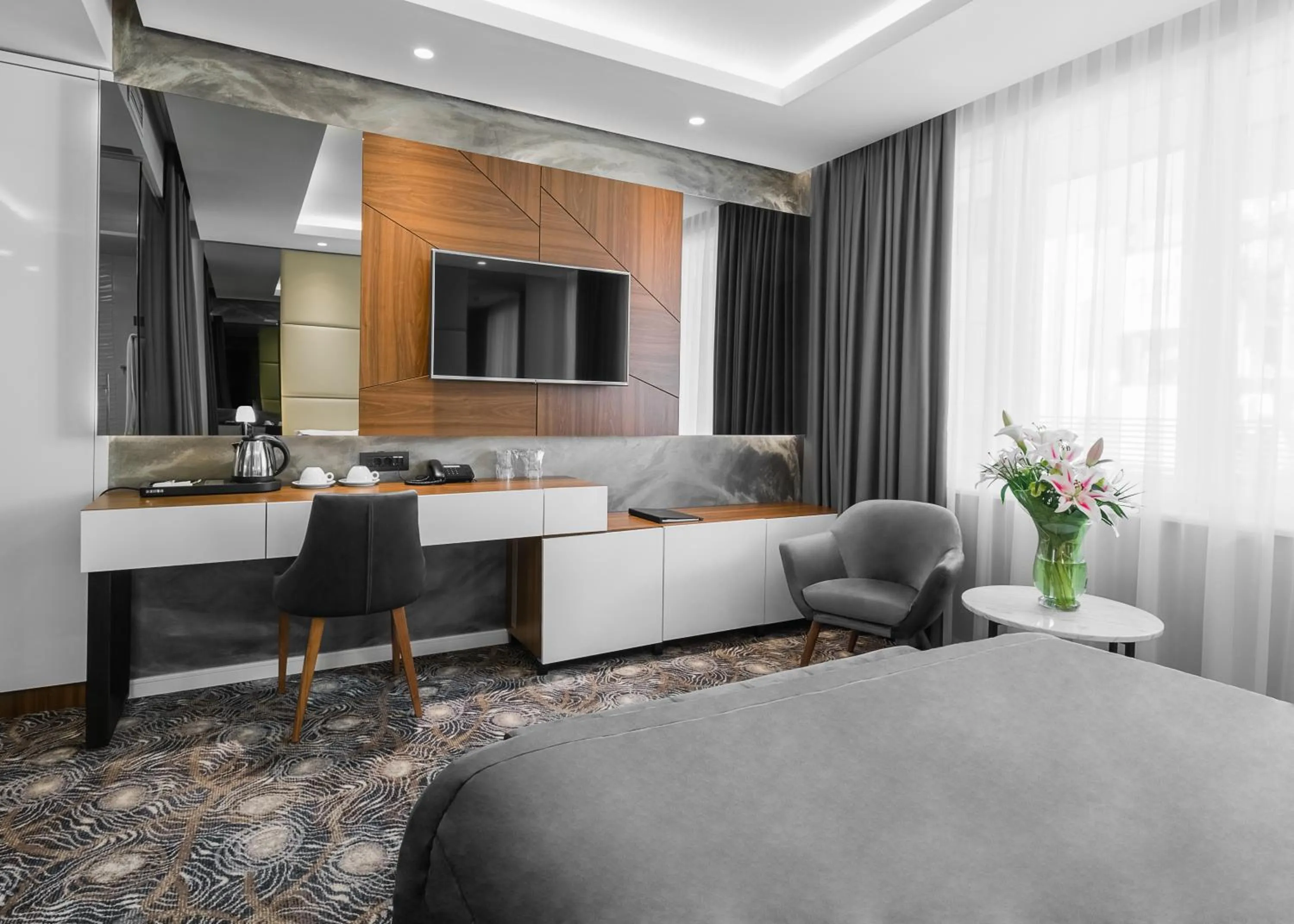 Coffee/tea facilities in Sky Hotel