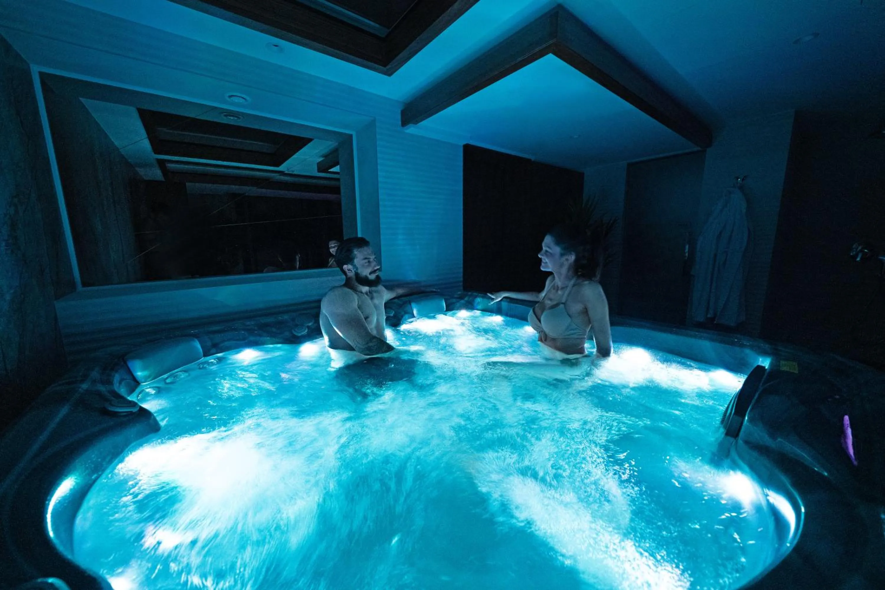 Hot Tub in Sky Hotel