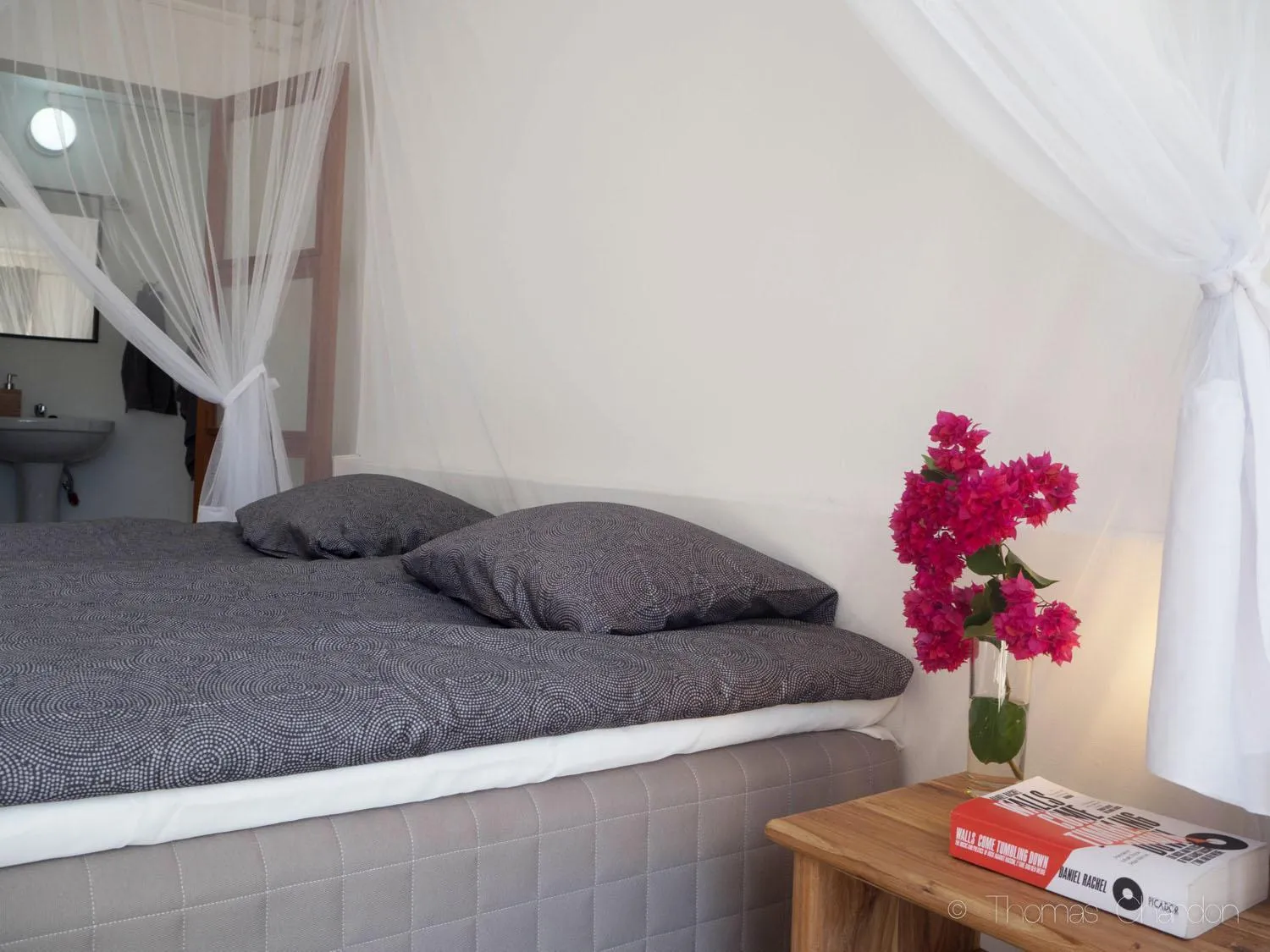 Decorative detail, Bed in Liquid Dive Adventures