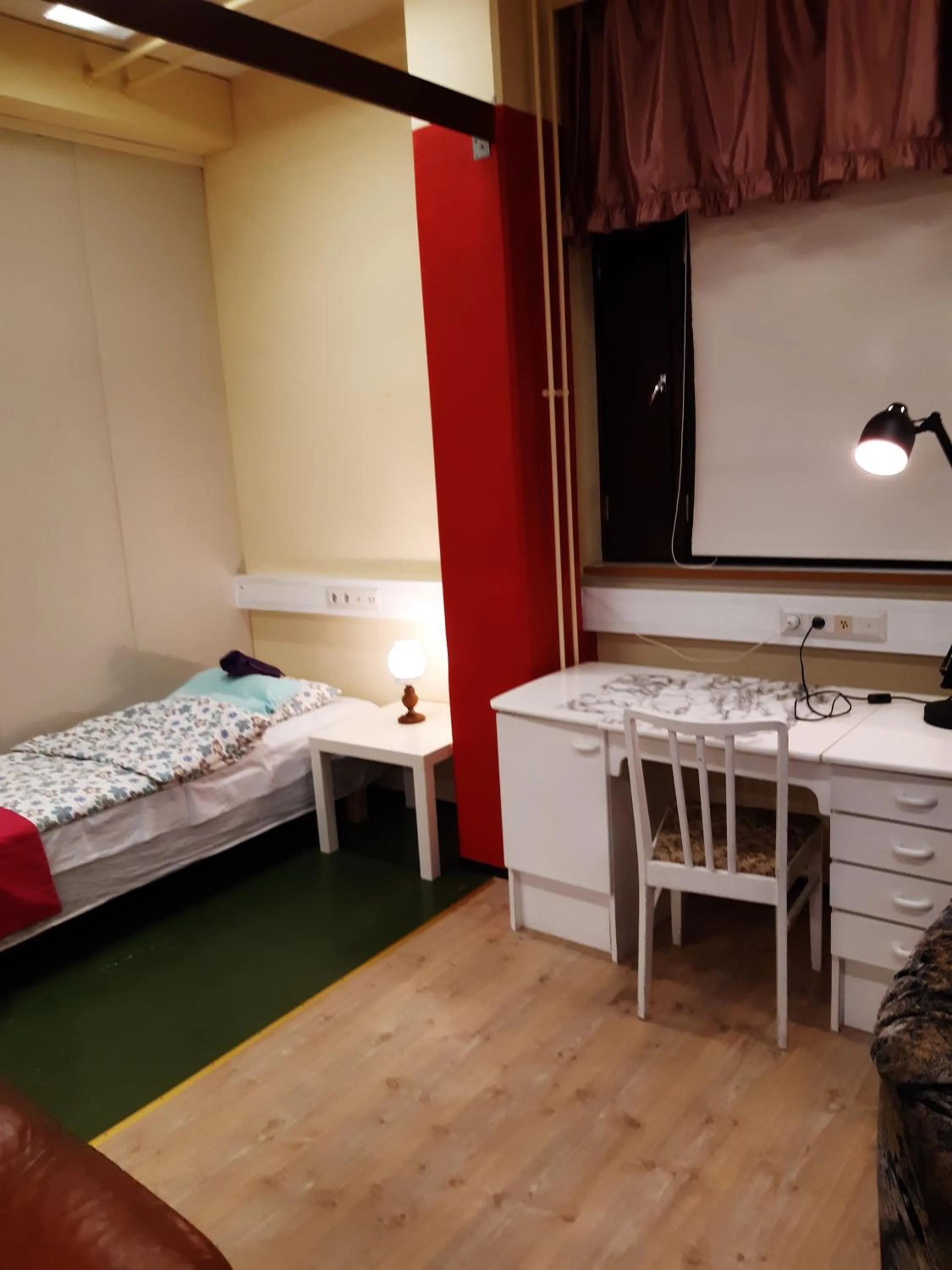 Photo of the whole room, Bed in Minimotel