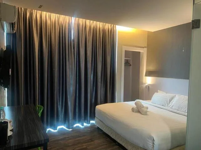 Bed in Chariton Hotel Ipoh