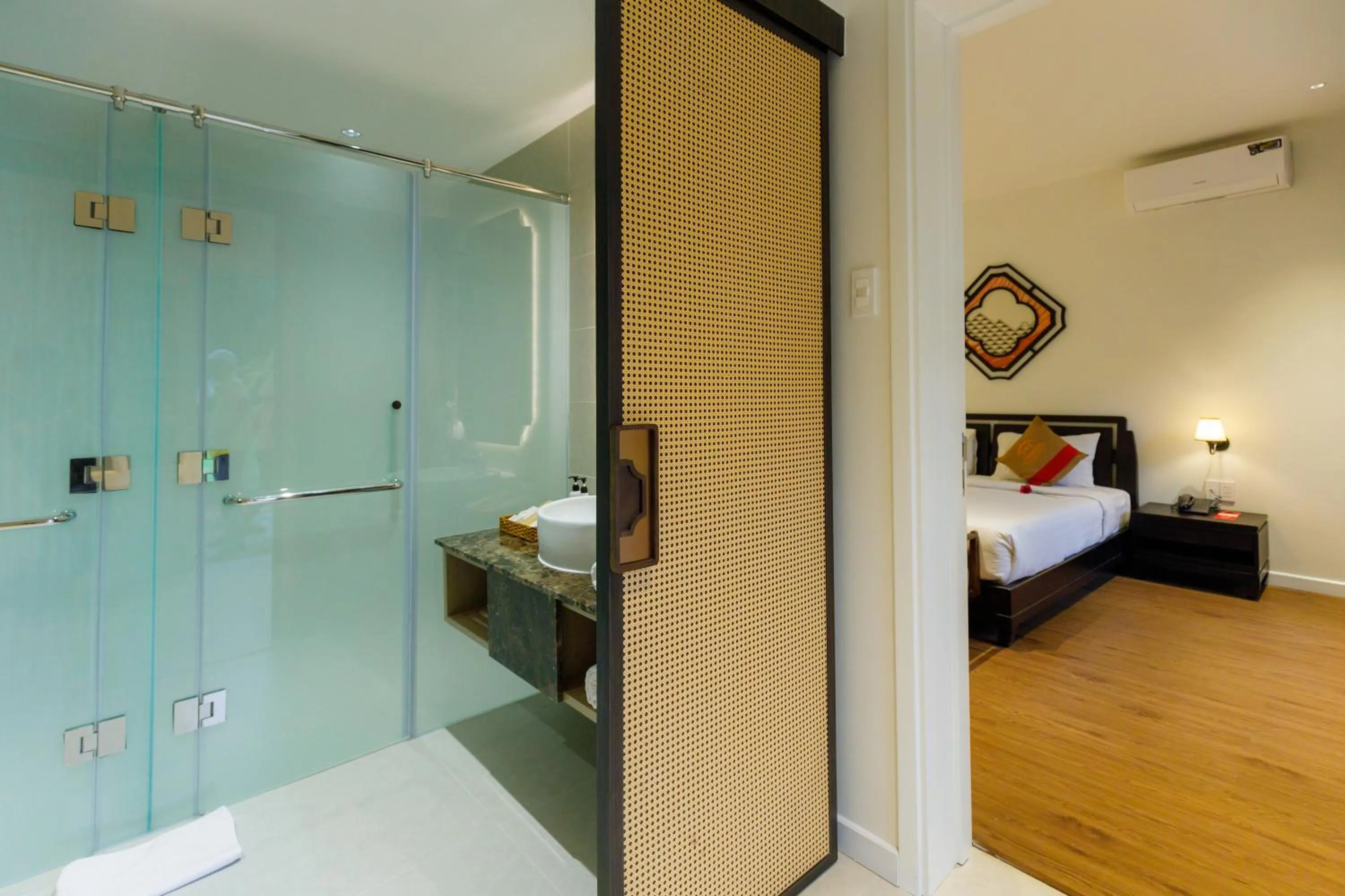 Bed in Le Aqua Resort & Spa Phan Thiet - Swiss Village Resort & Spa