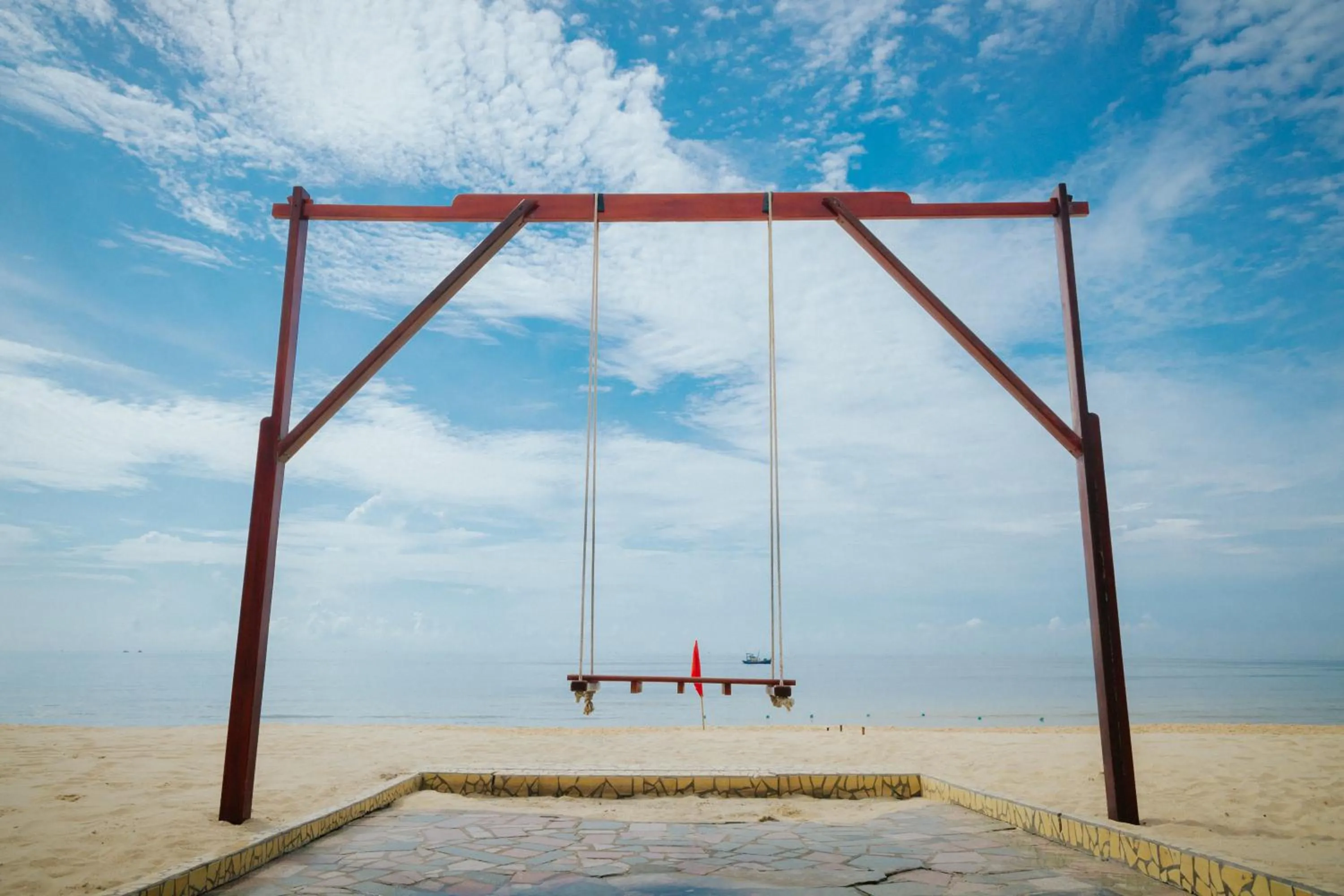 Le Aqua Resort & Spa Phan Thiet - Swiss Village Resort & Spa