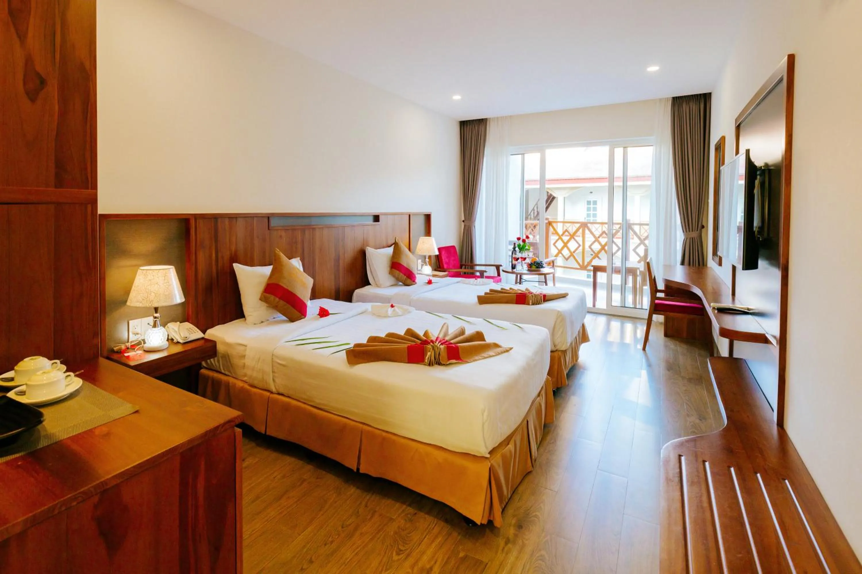 Bed in Le Aqua Resort & Spa Phan Thiet - Swiss Village Resort & Spa