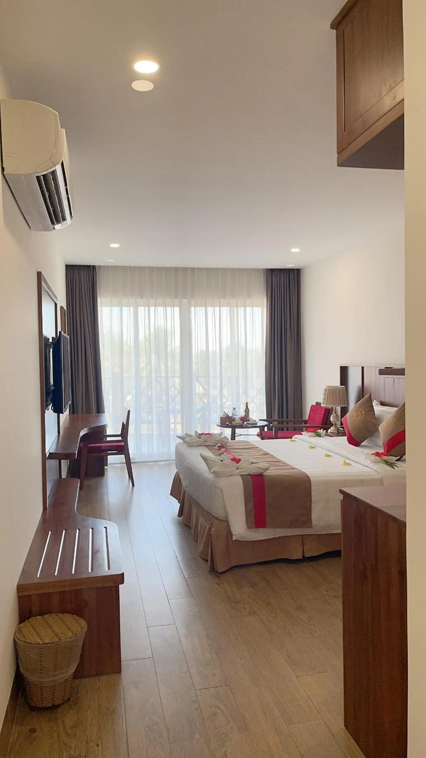Bed in Le Aqua Resort & Spa Phan Thiet - Swiss Village Resort & Spa