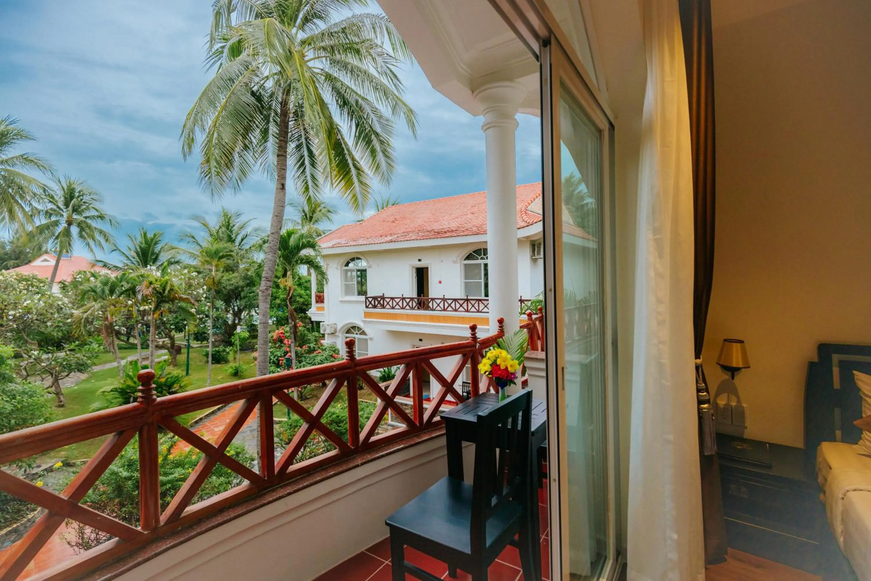 Le Aqua Resort & Spa Phan Thiet - Swiss Village Resort & Spa