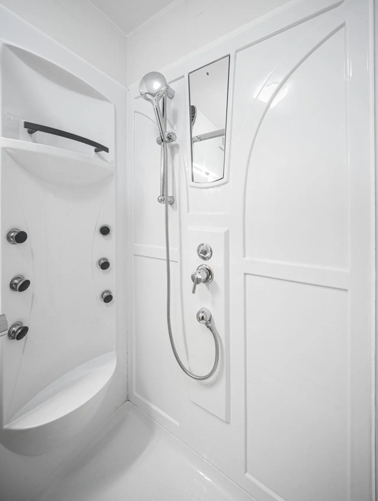 Shower in Hotel Stella Maris - Style & Comfort